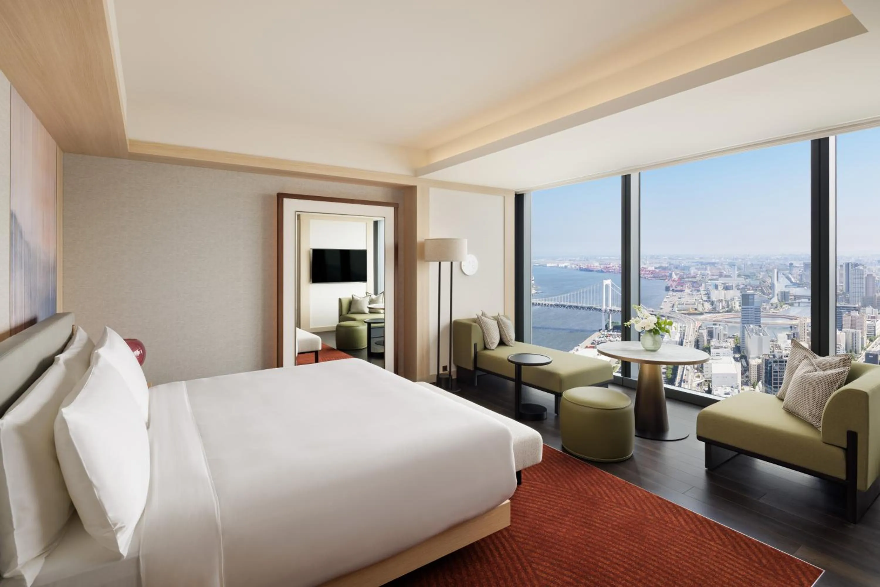 Bedroom, Bed in Fairmont Tokyo