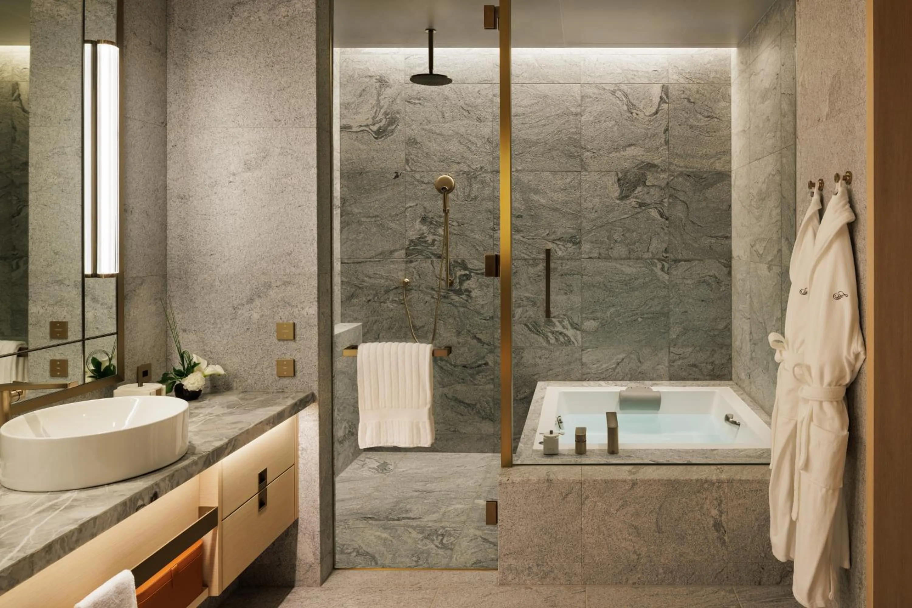 Bathroom in Fairmont Tokyo