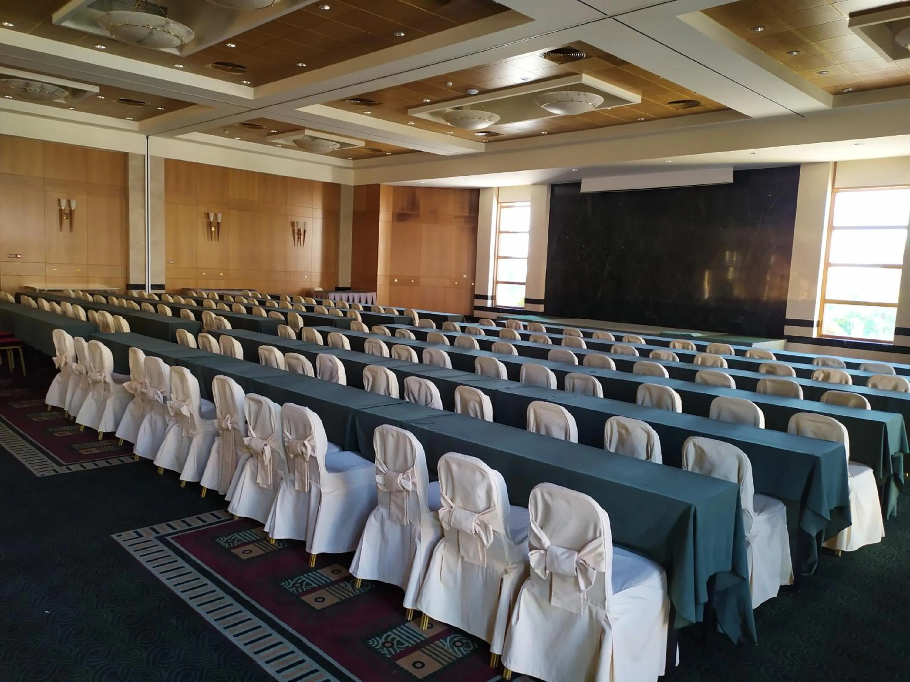 Meeting/conference room in Divani Meteora Hotel