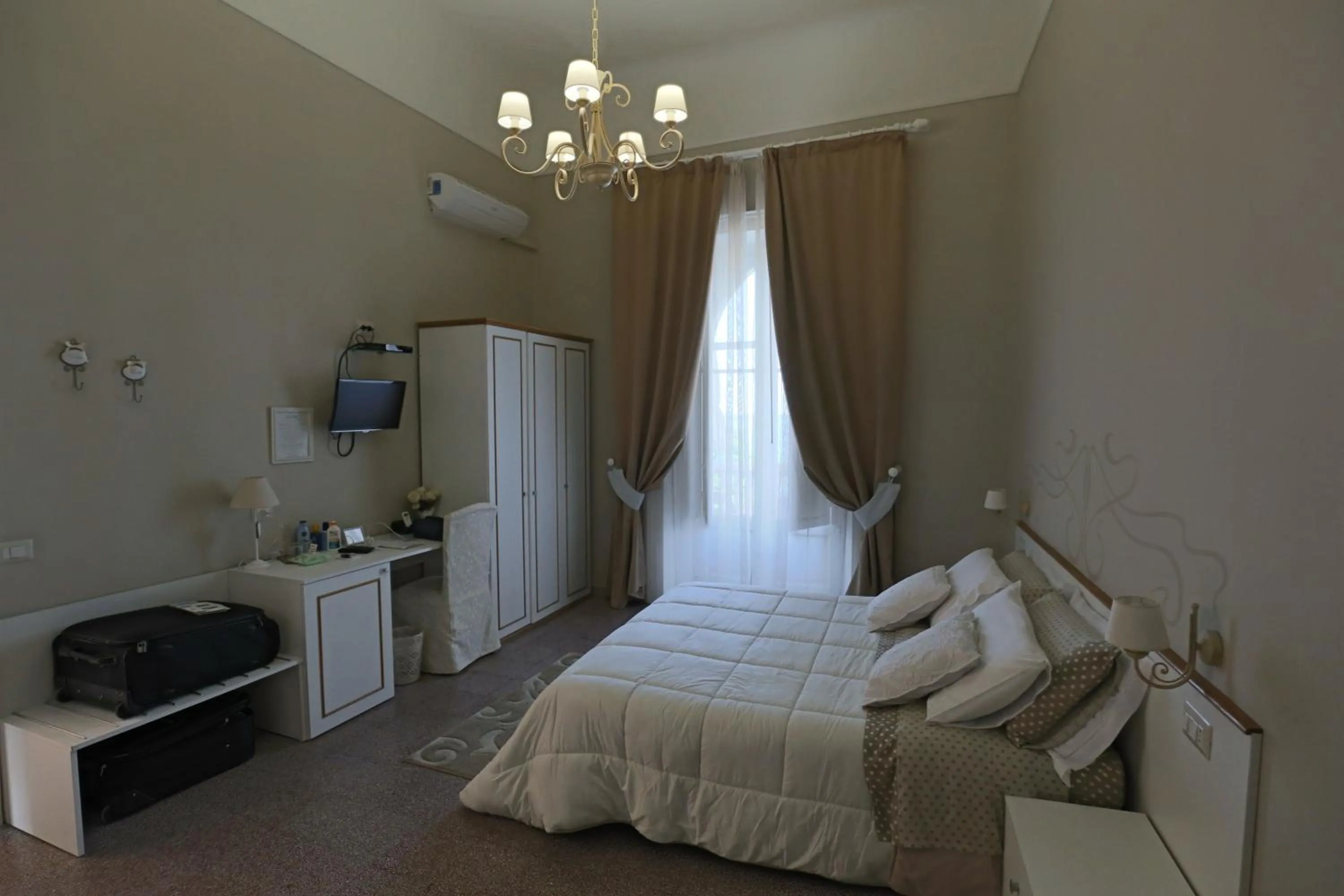 Photo of the whole room, Bed in B&B Villa Raineri