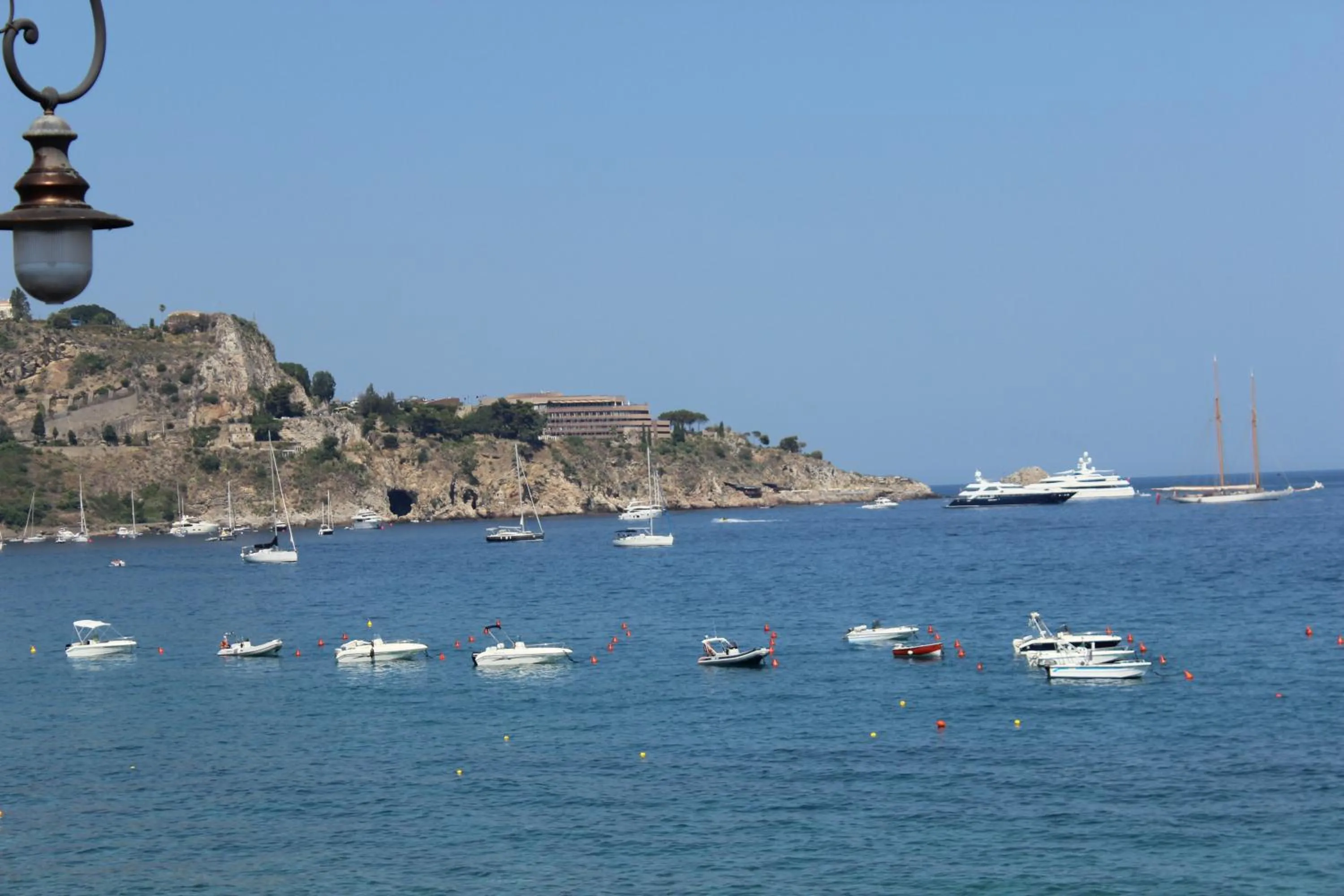 Sea view in B&B Villa Raineri