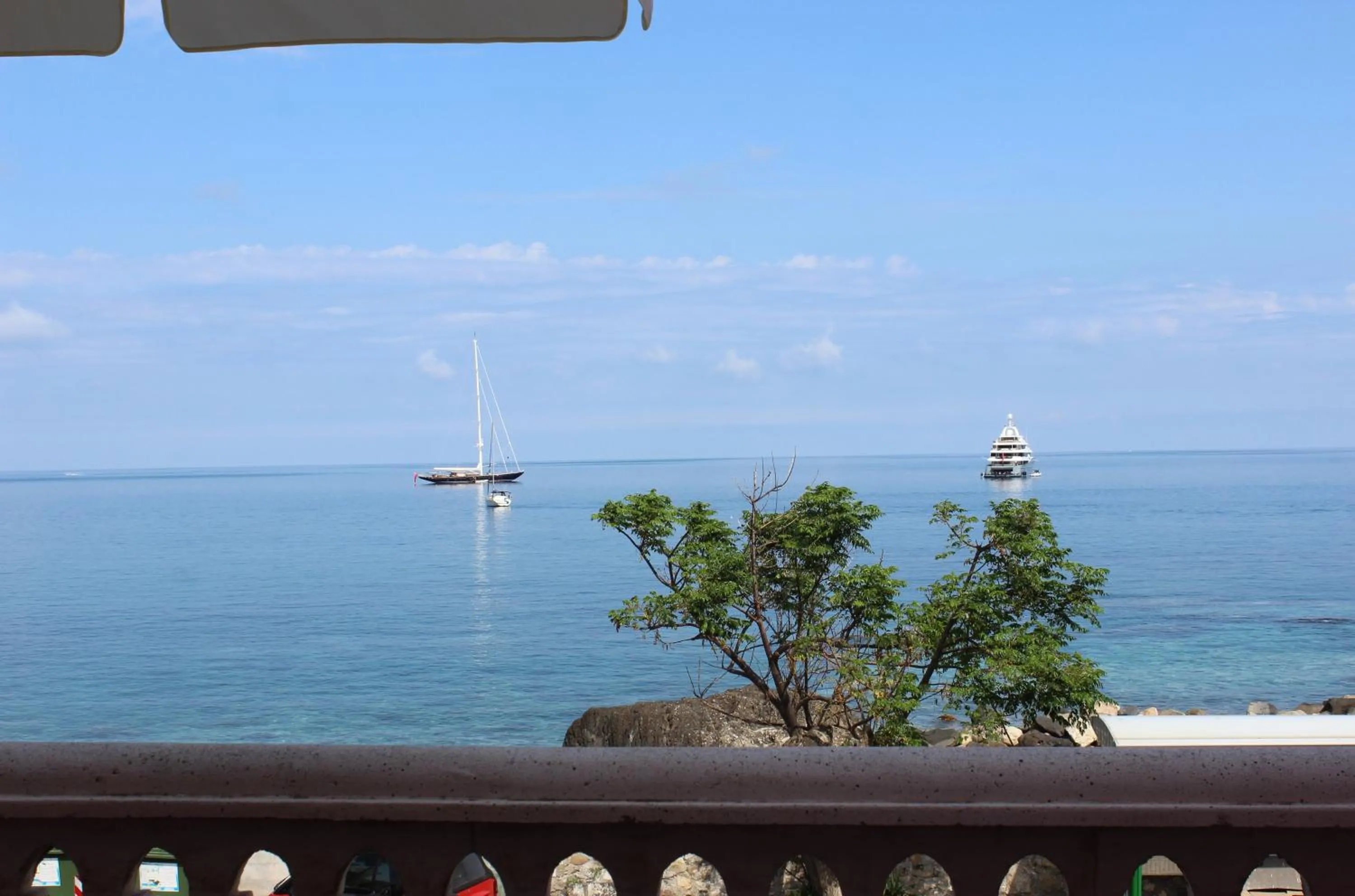 Sea view in B&B Villa Raineri