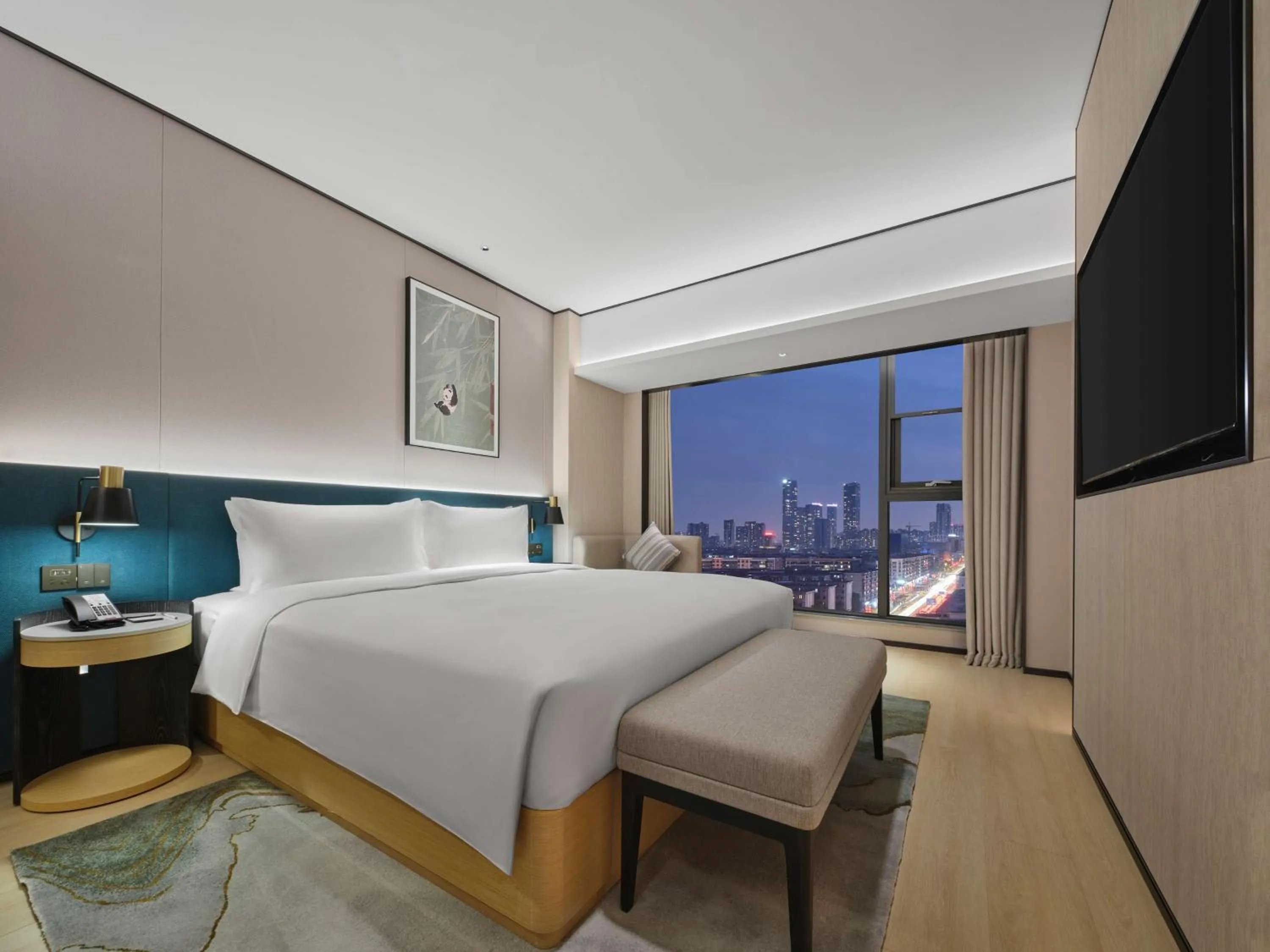 Bed in Hilton Garden Inn Chengdu Tianfu Panda Tower