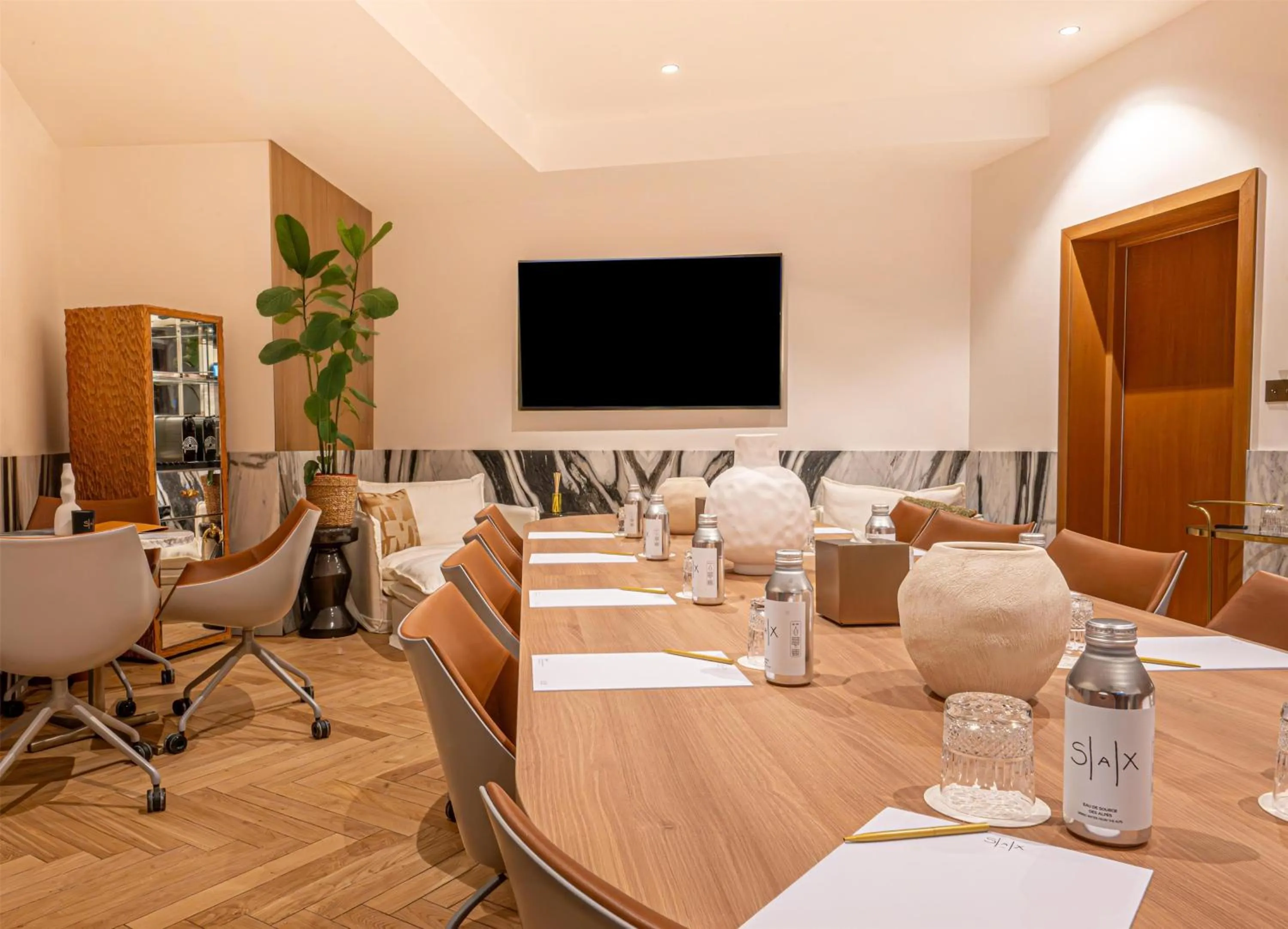 Meeting/conference room in Hotel SAX Paris, LXR Hotels & Resorts