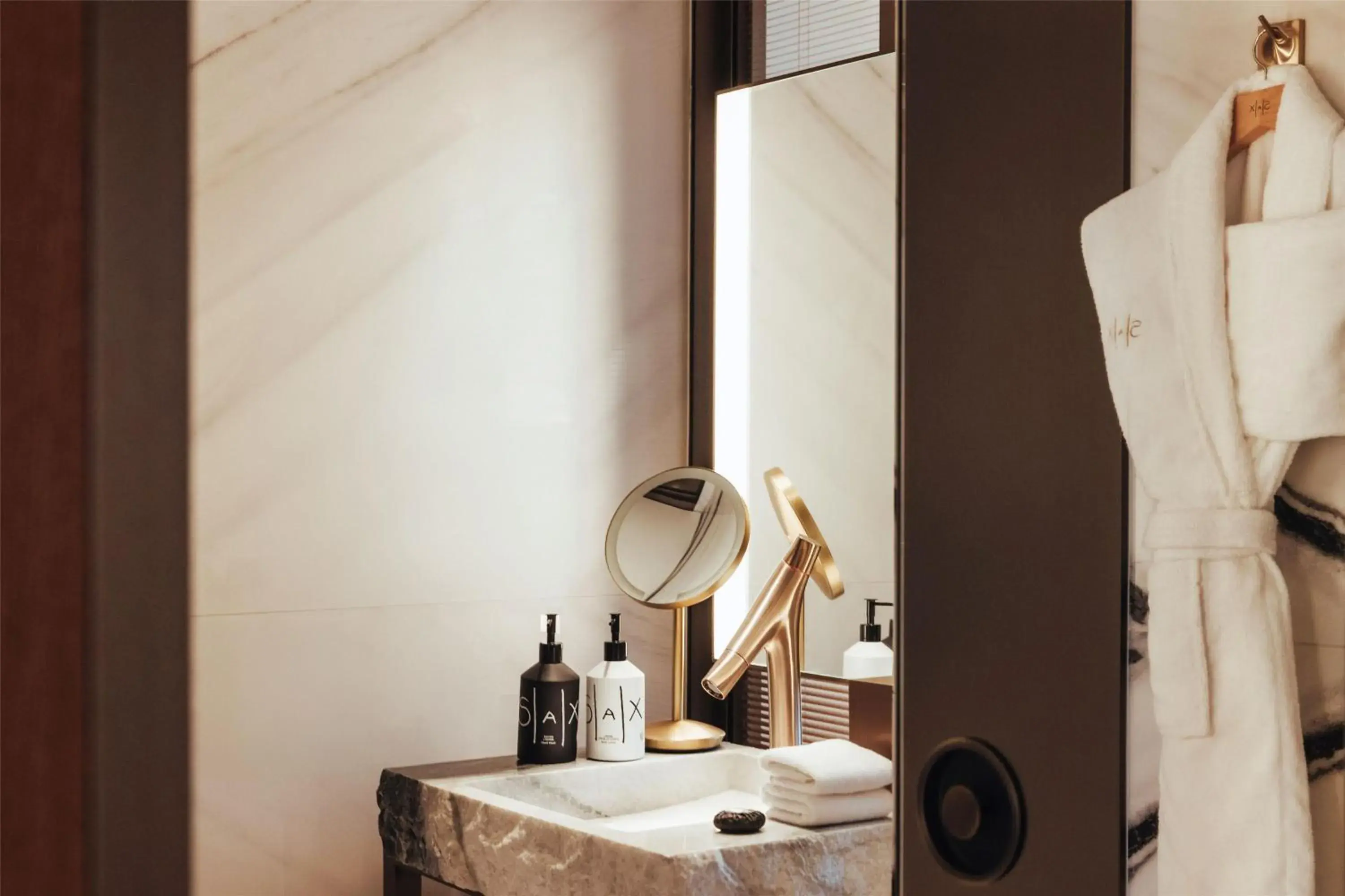 Sax King Room in Hotel SAX Paris, LXR Hotels & Resorts Sax King Room in Hotel SAX Paris, LXR Hotels & Resorts