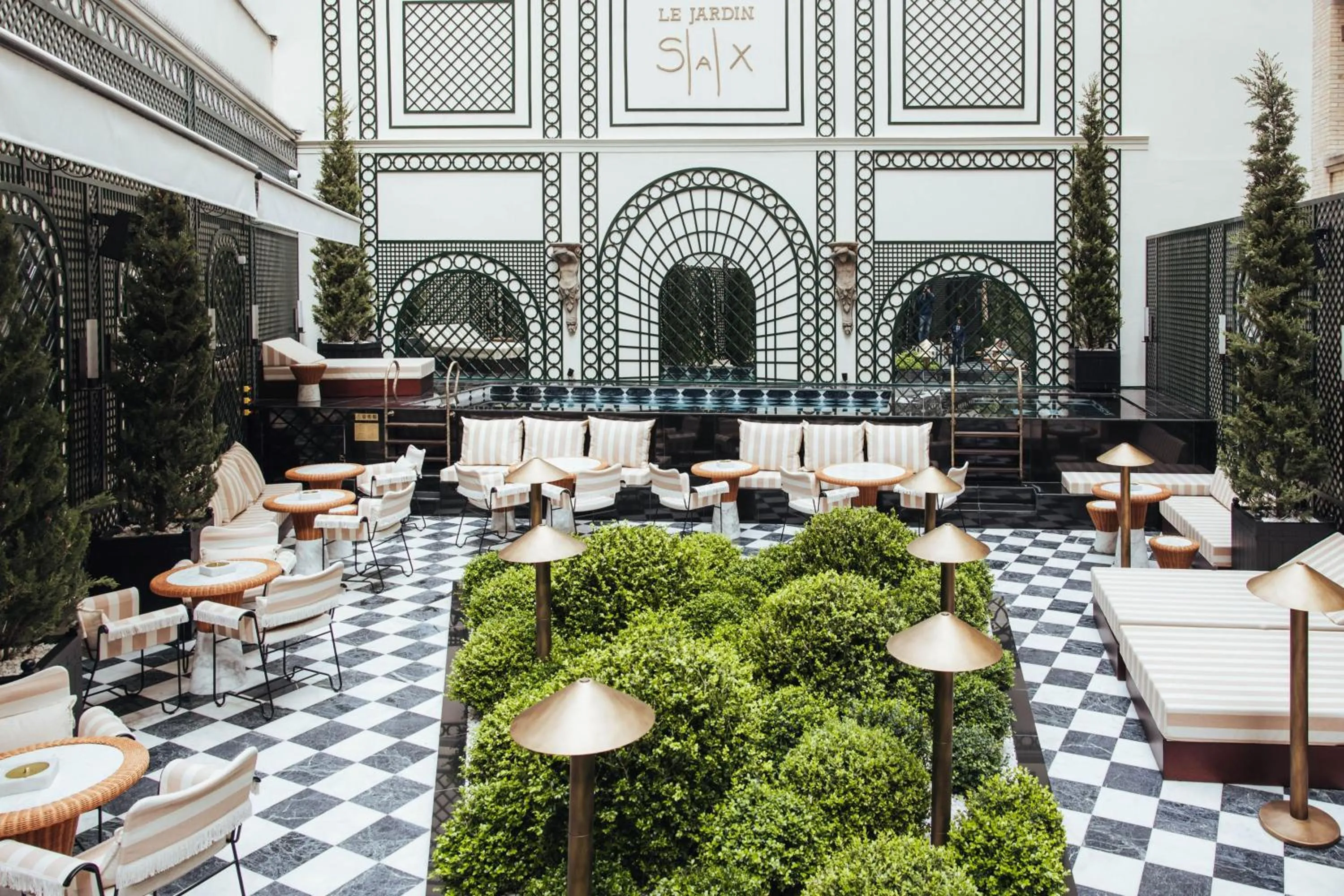 Lobby or reception in Hotel SAX Paris, LXR Hotels & Resorts