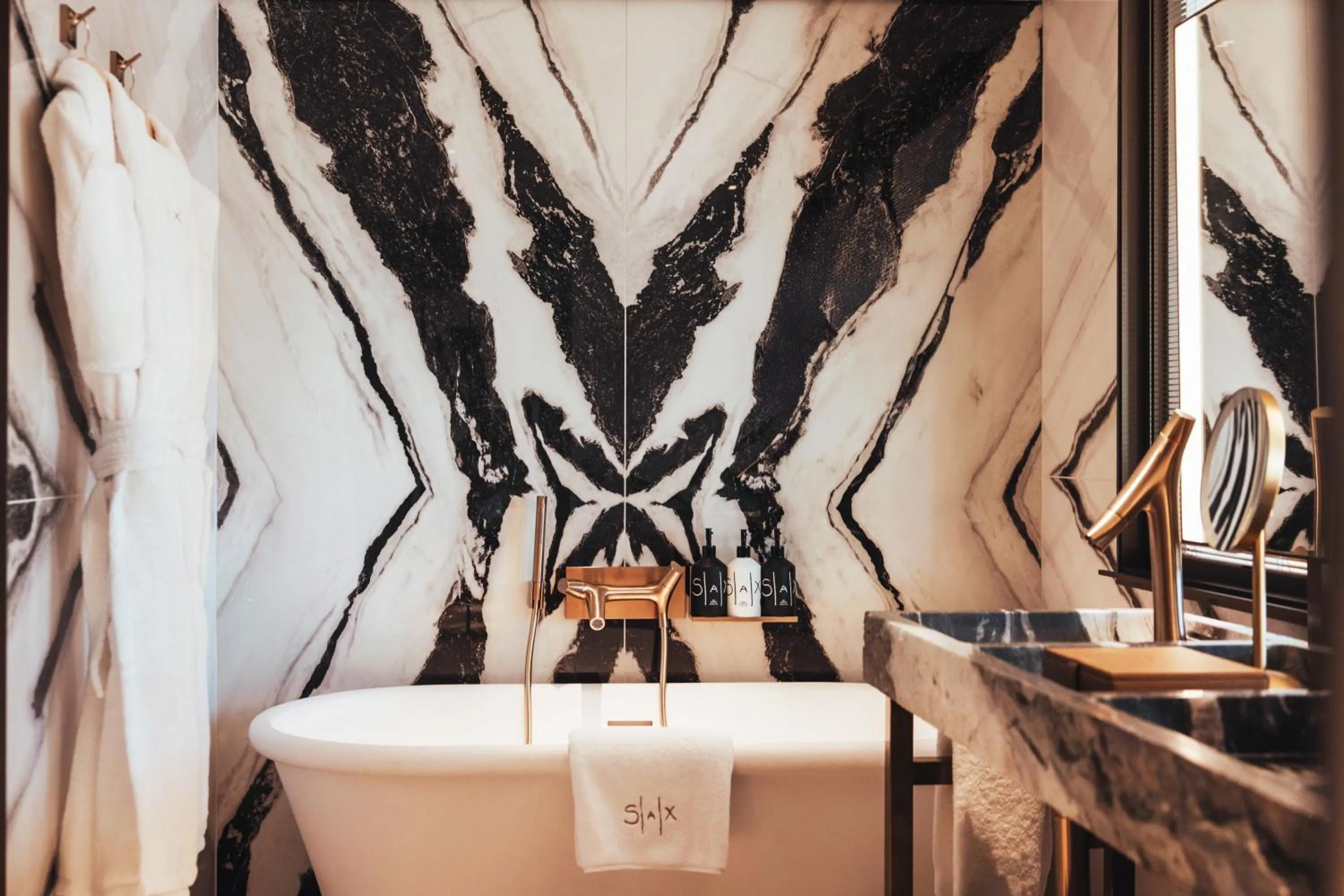 Bathroom in Hotel SAX Paris, LXR Hotels & Resorts