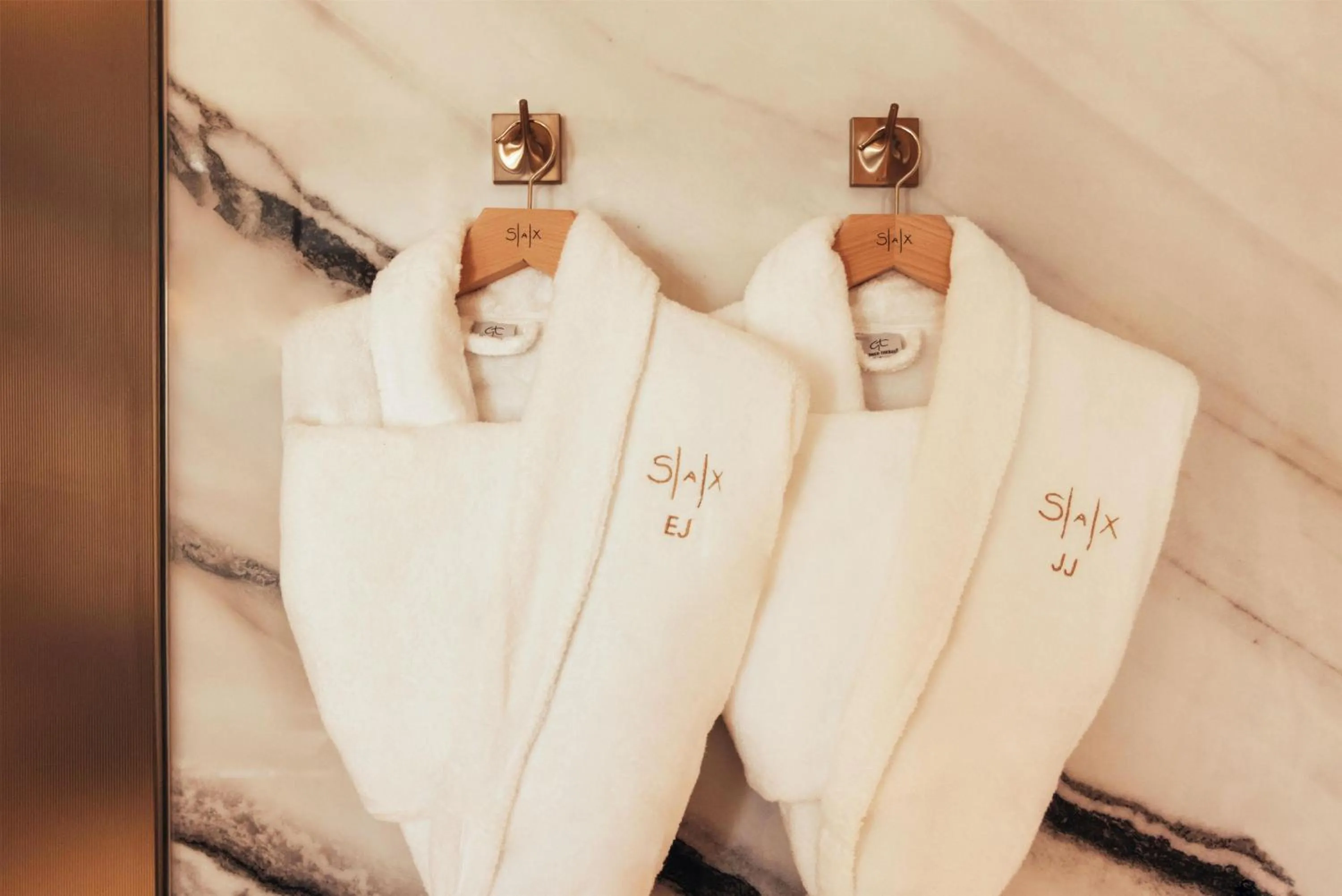 Bathroom in Hotel SAX Paris, LXR Hotels & Resorts