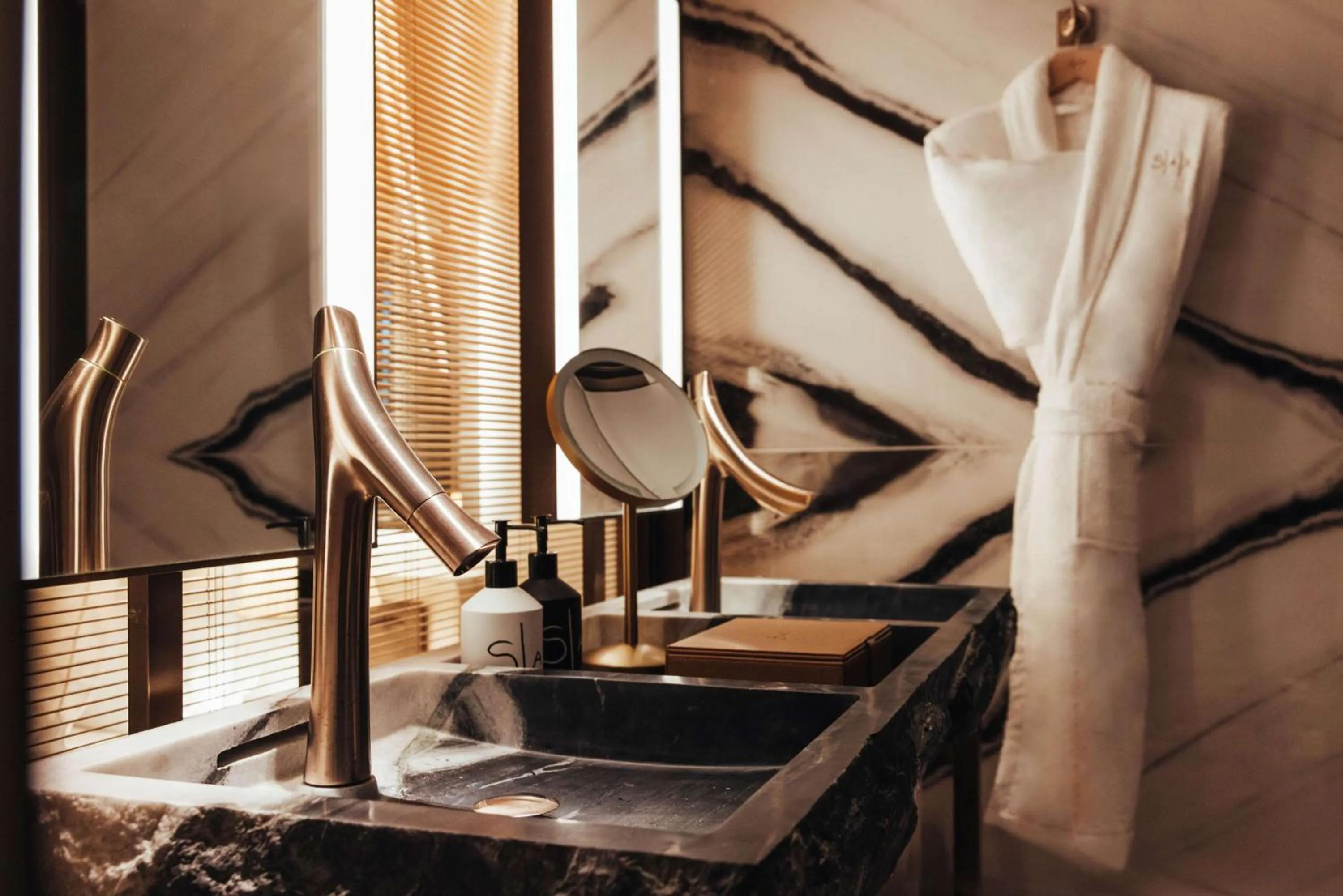 Bathroom in Hotel SAX Paris, LXR Hotels & Resorts