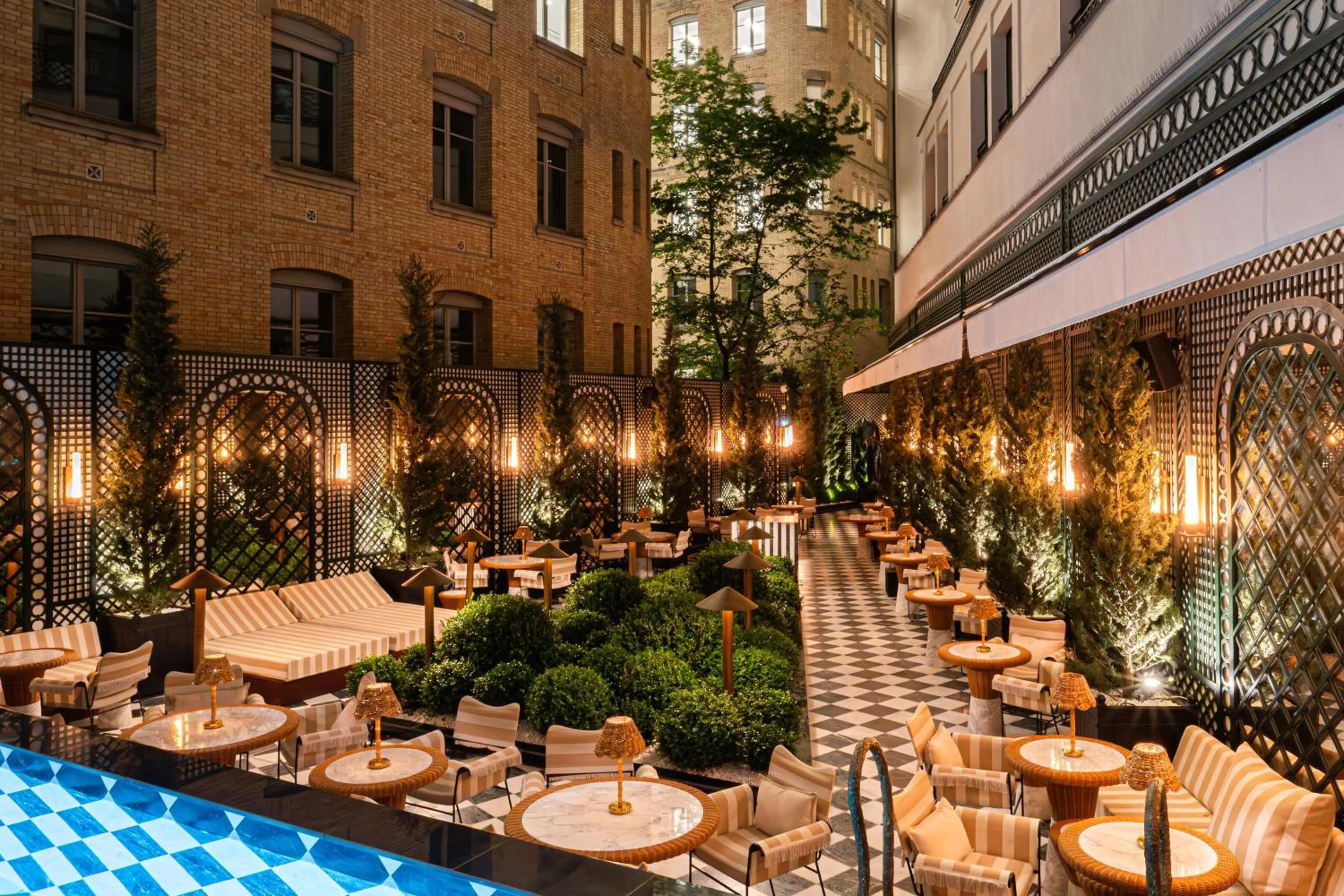 Restaurant/places to eat in Hotel SAX Paris, LXR Hotels & Resorts