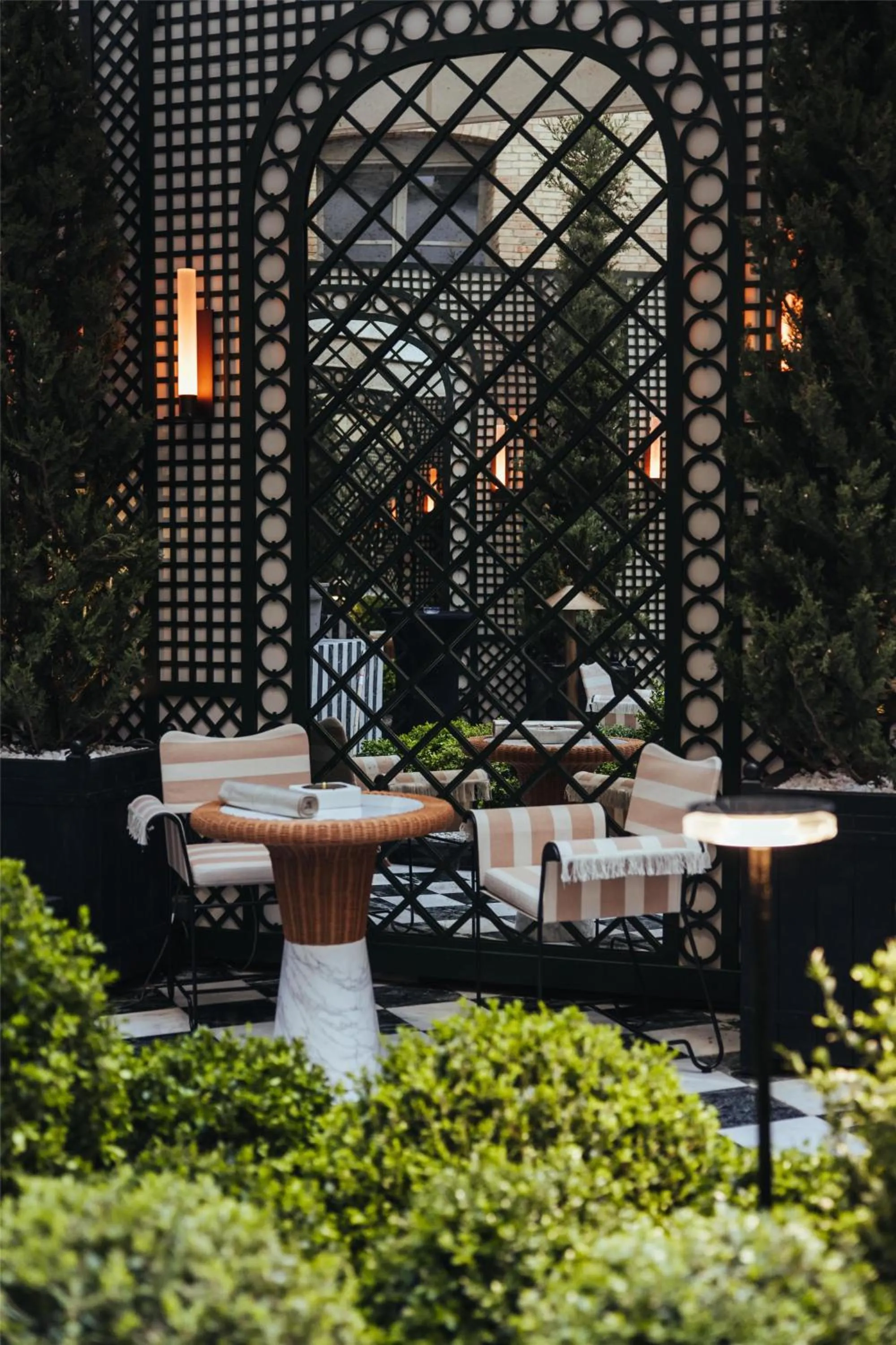 Lobby or reception in Hotel SAX Paris, LXR Hotels & Resorts