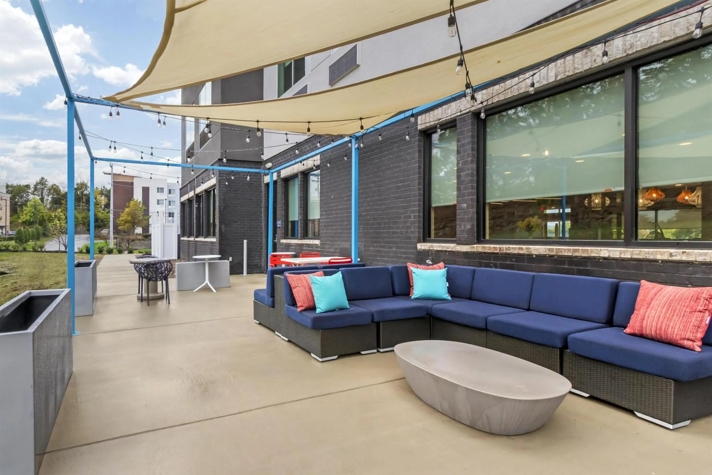 Inner courtyard view in Tru By Hilton Goodlettsville Nashville