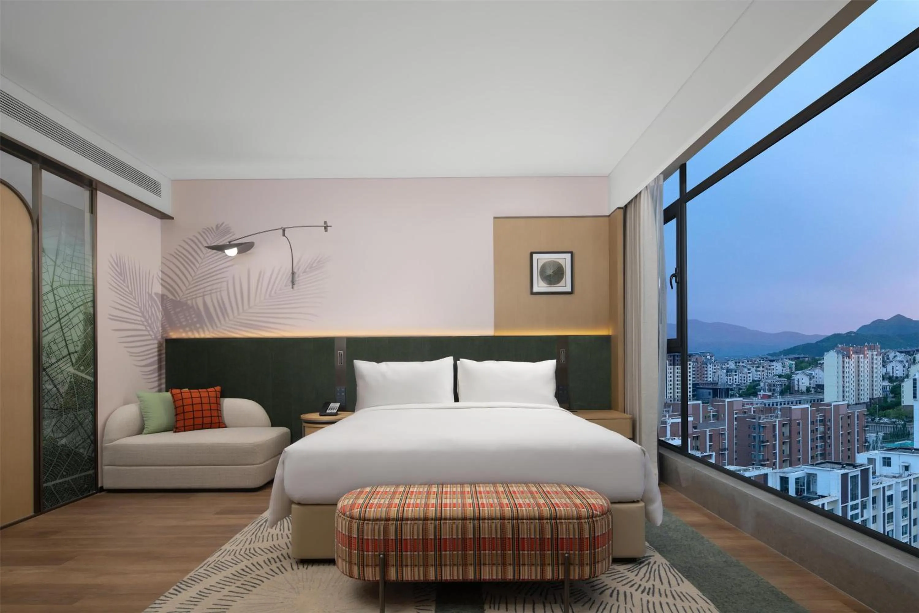 Bed in Hilton Garden Inn Chengde High-Tech Zone