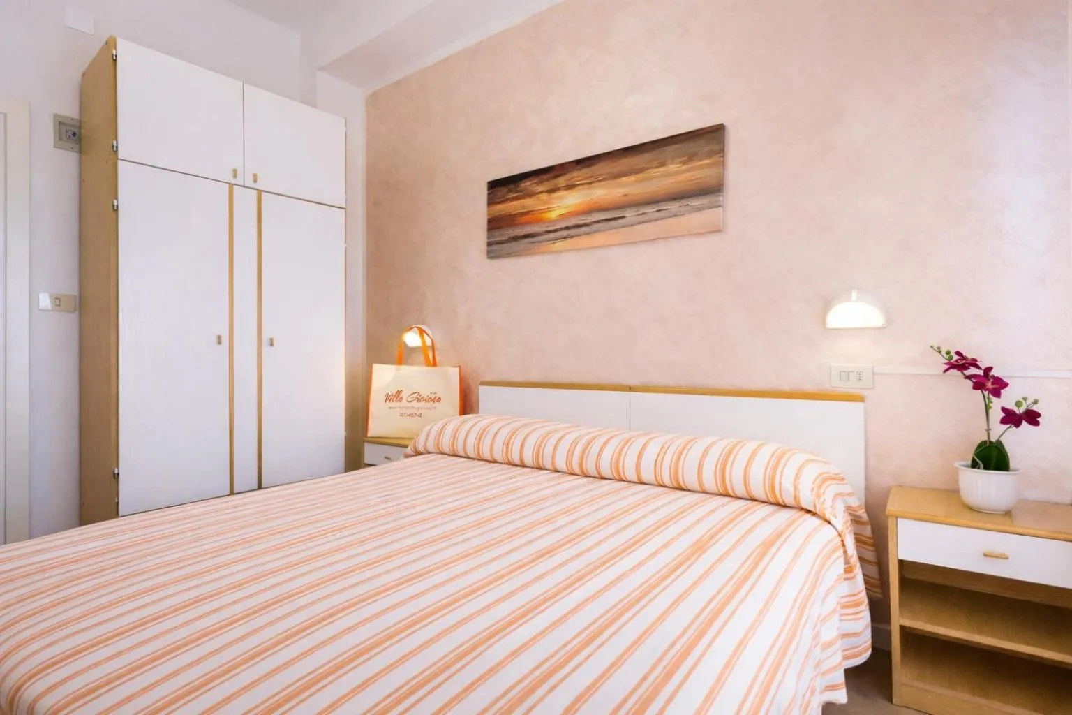 Bed in Hotel Villa Gioiosa - Beach & Bistrot