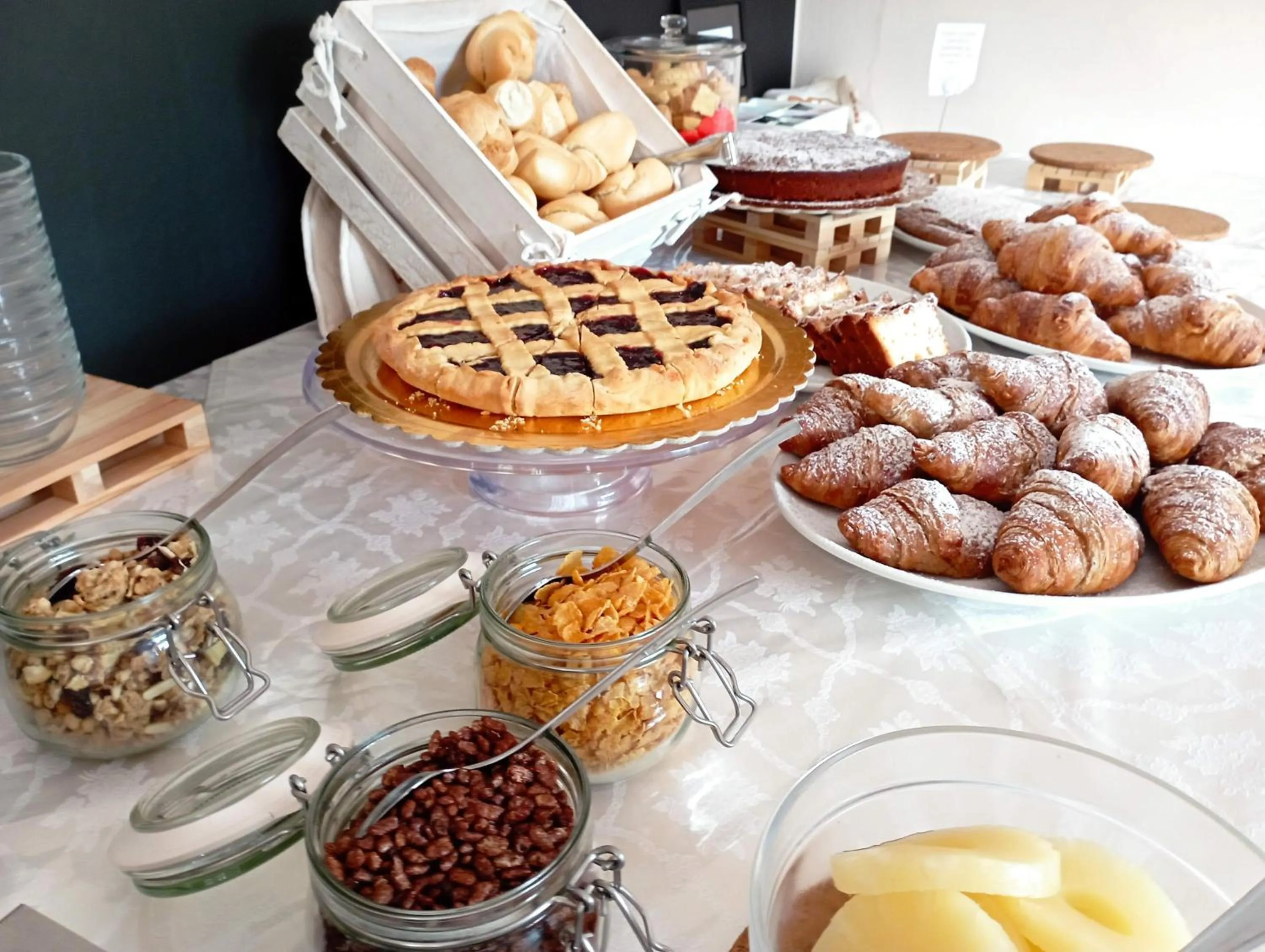 Food and drinks in Villa Gioiosa Beach & Water Park B&B