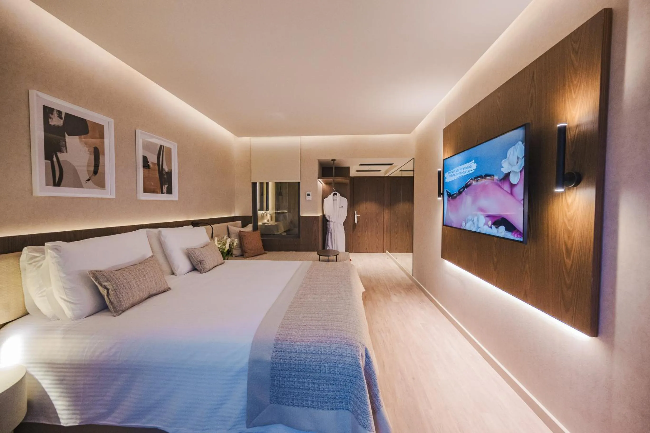 Bed in Divani Corfu Palace