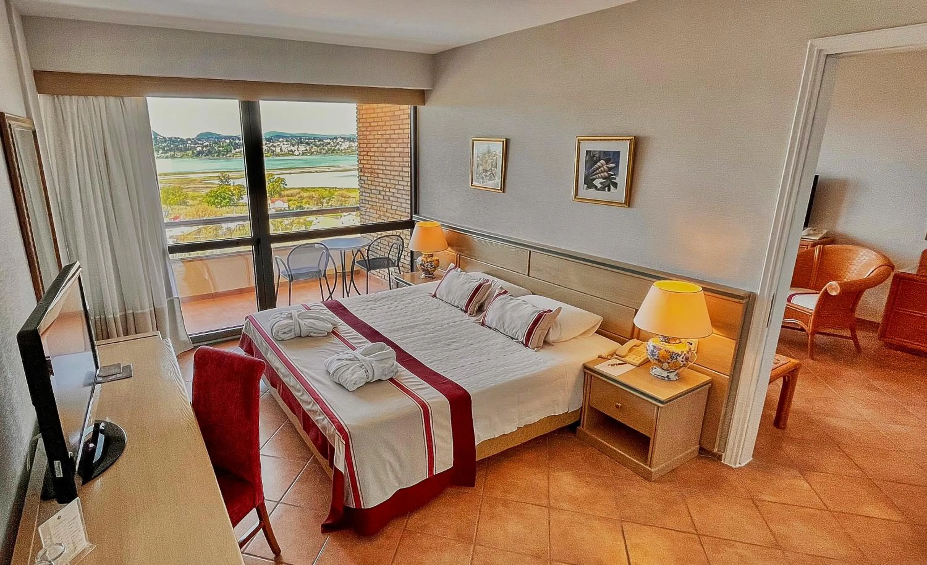 Bed in Divani Corfu Palace