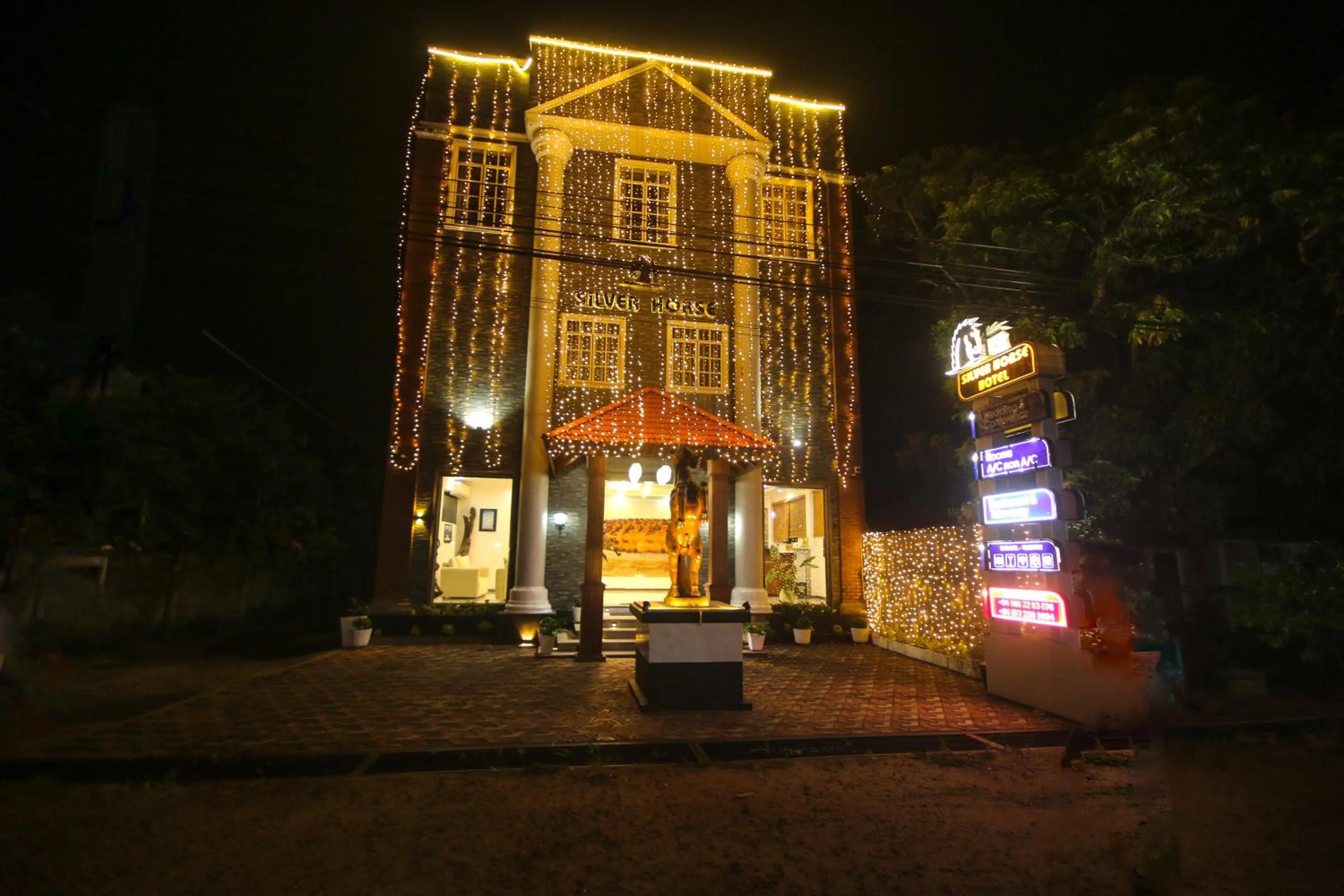 Property building in Hotel Silver Horse Dambulla