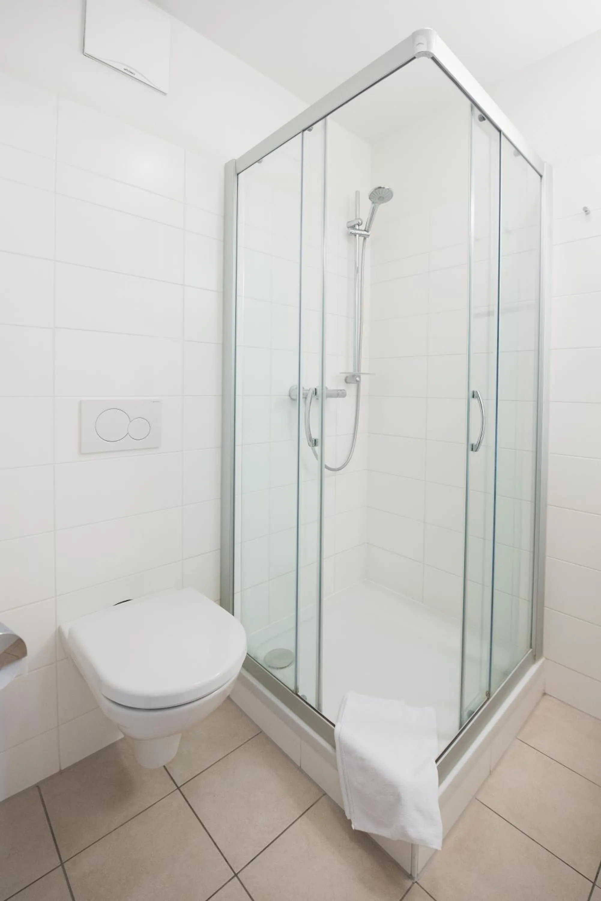 Two-Bedroom Apartment (Single/Double) in myNext - Johannesgasse Apartments