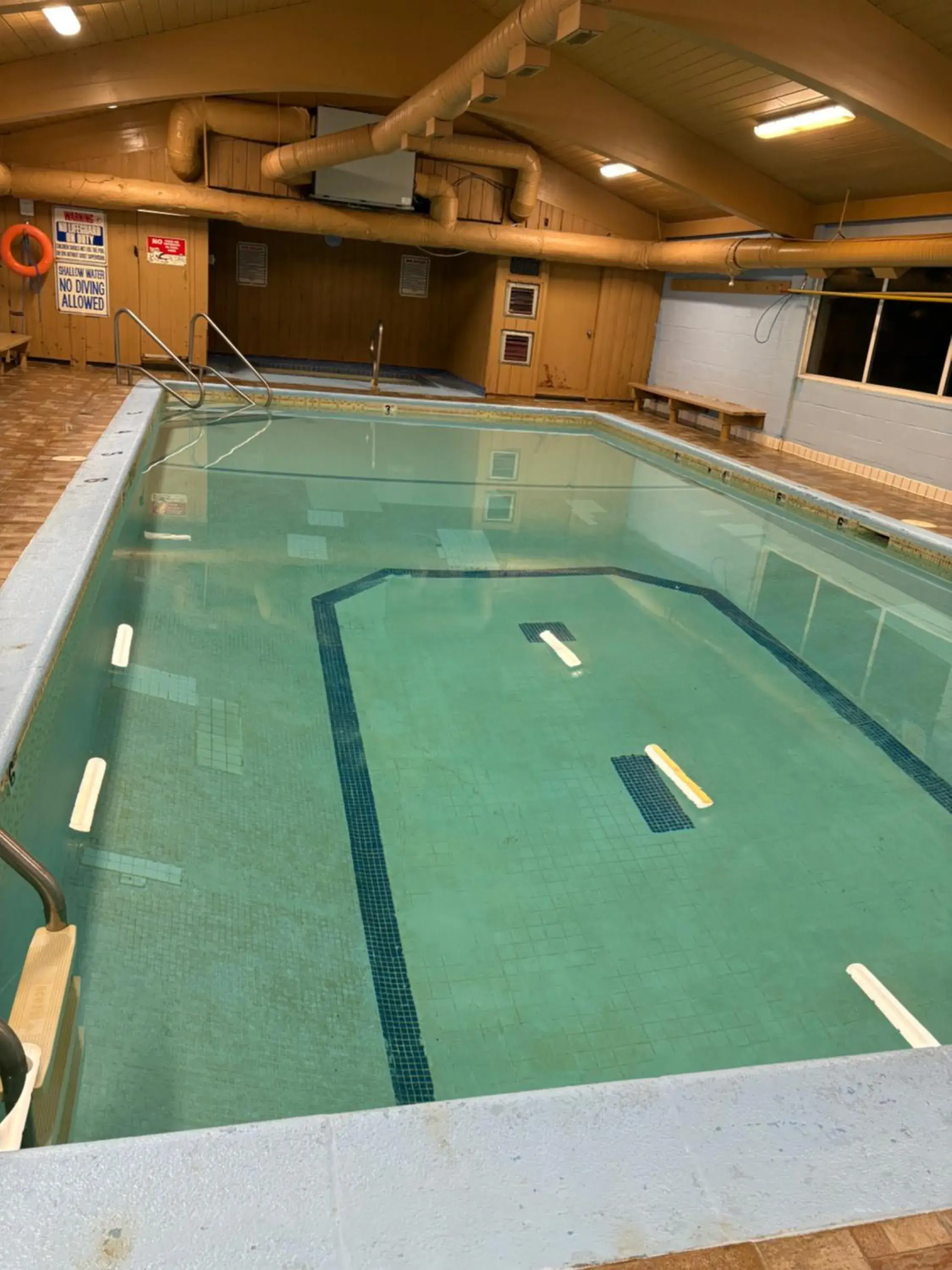 Camelot Court Motel Camelot Court Motel