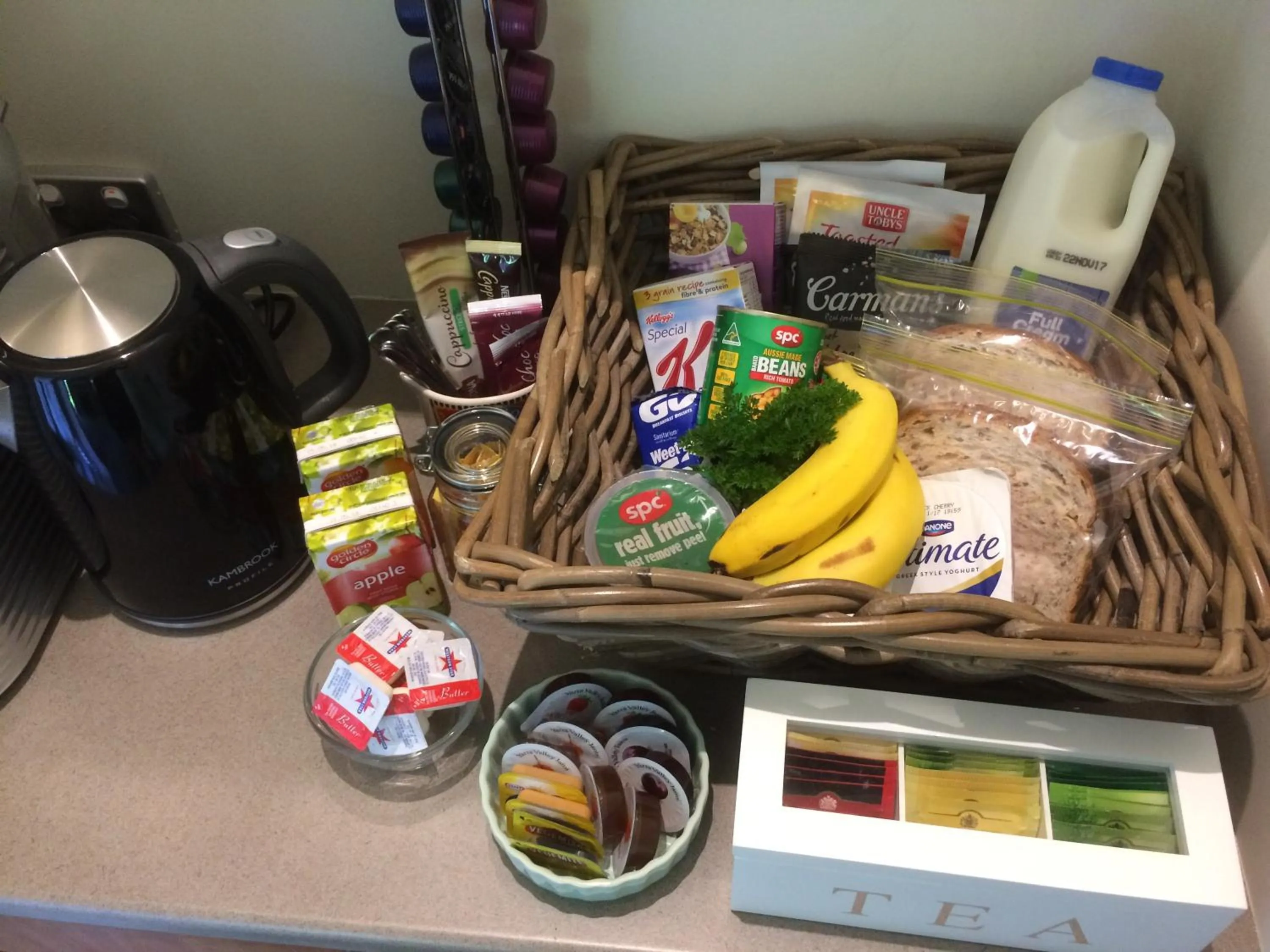 Continental breakfast in Emerald Ridge