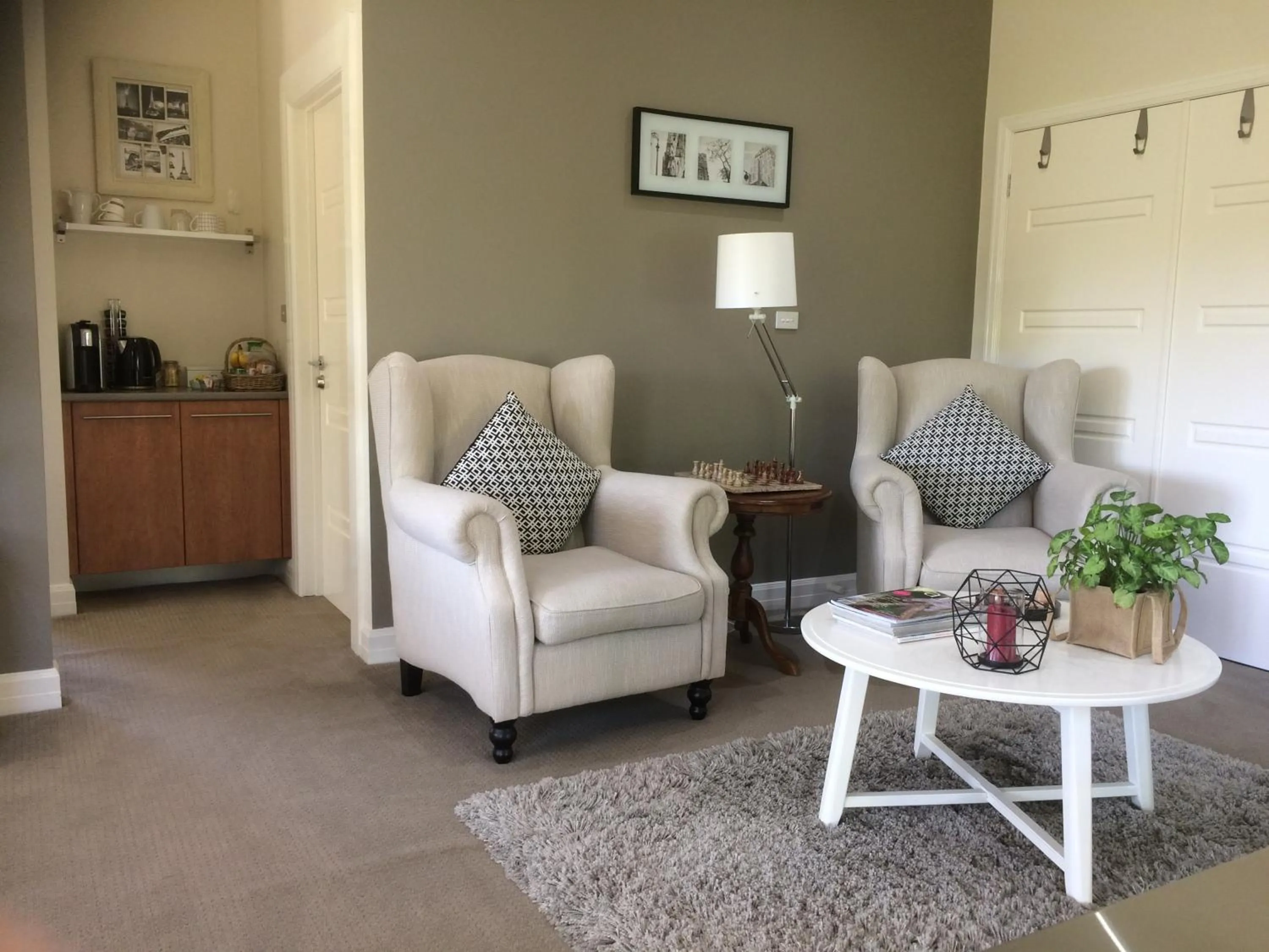 Living room in Emerald Ridge