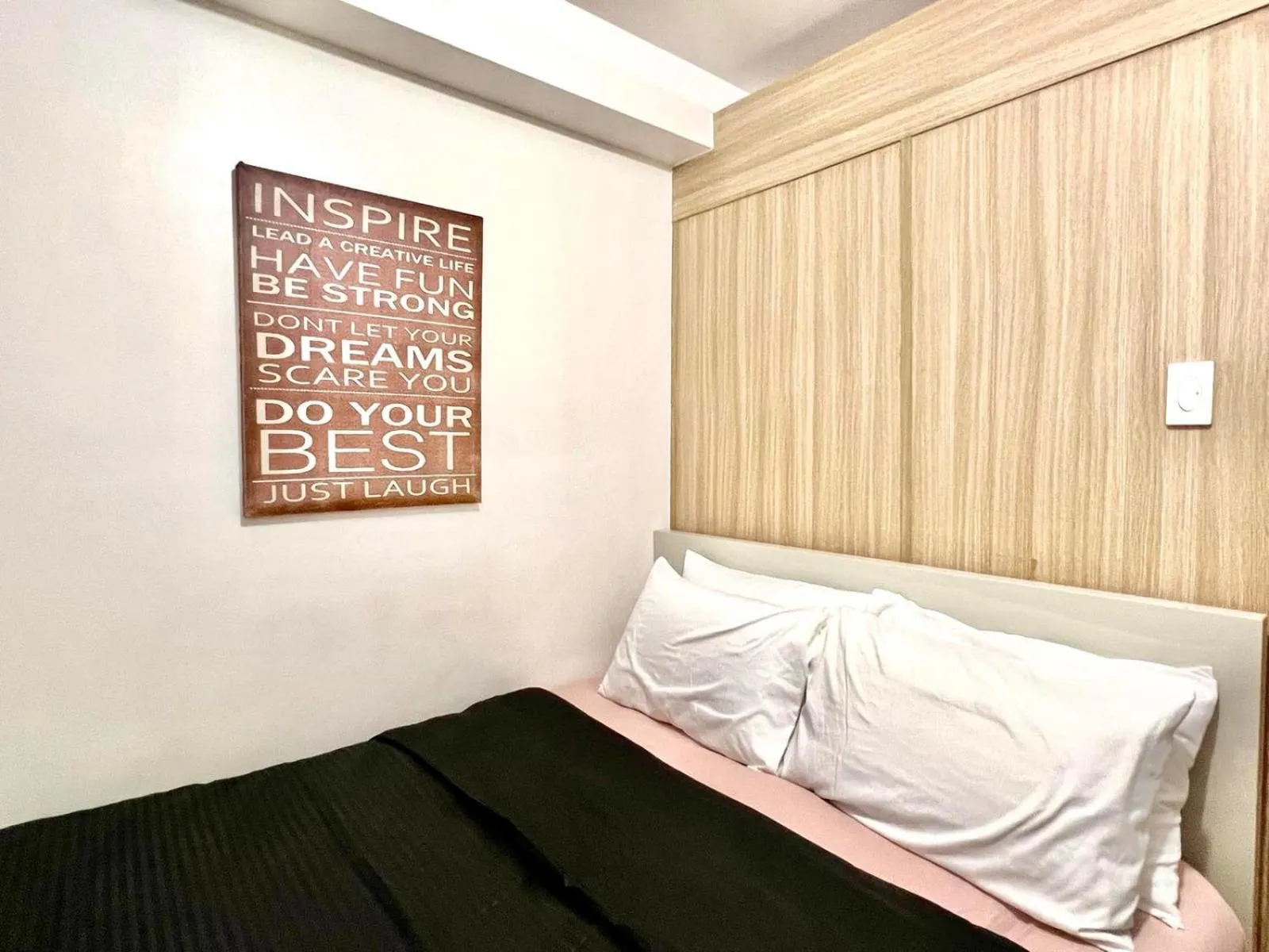 Bedroom, Bed in Mall Of Asia - Aseana Prime Accommodations