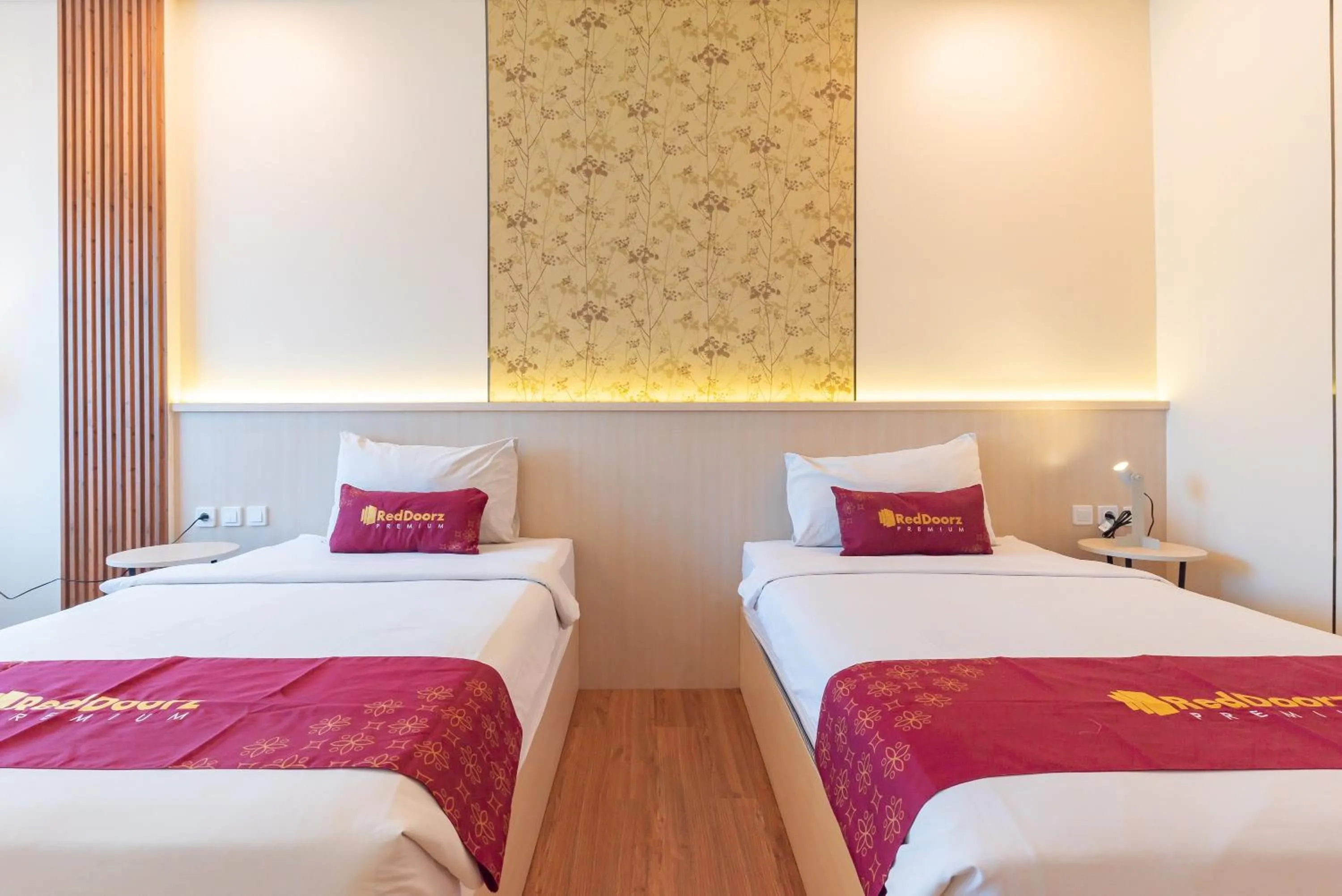 Bedroom, Bed in RedDoorz Premium near Paris Van Java Mall