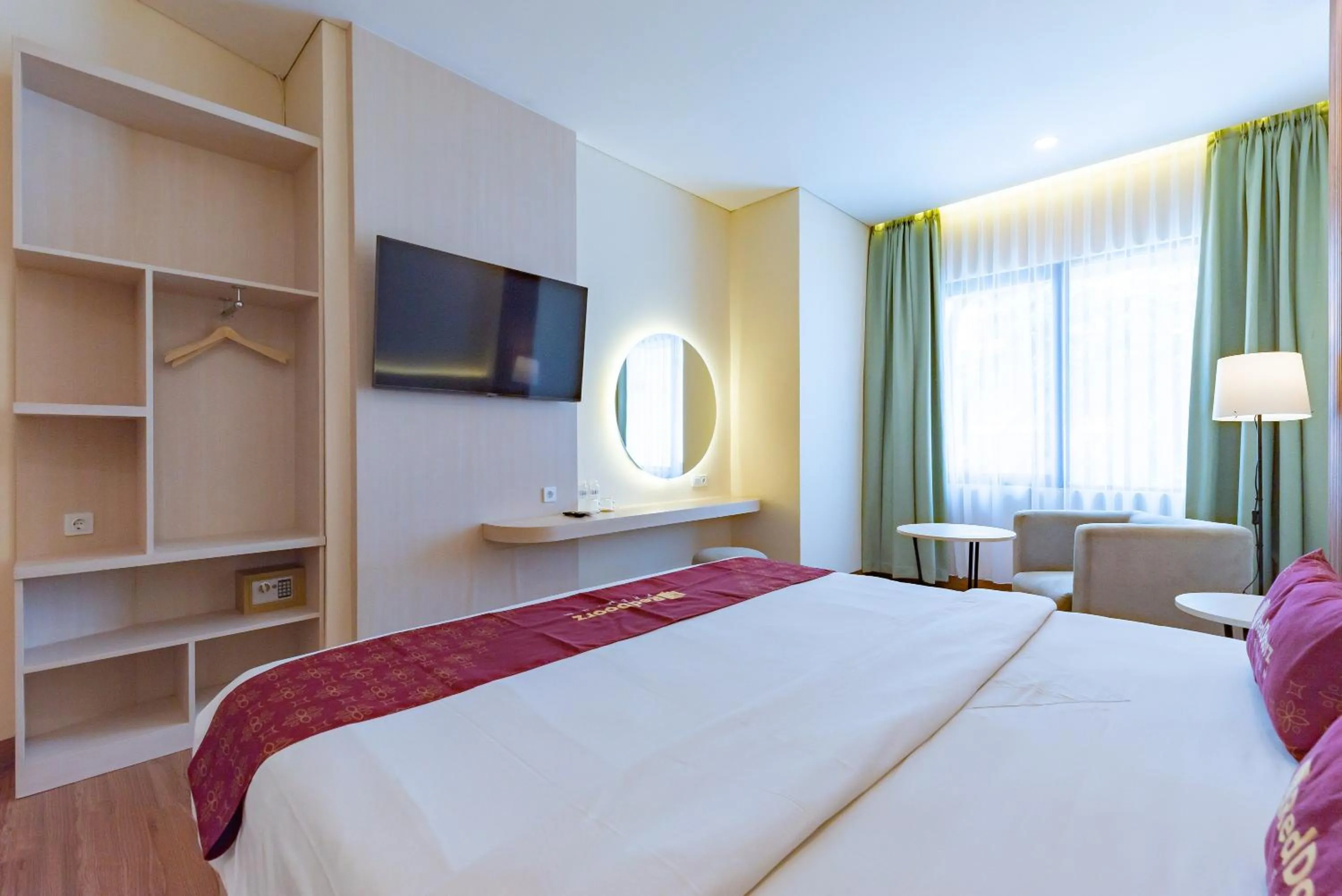 Bedroom, Bed in RedDoorz Premium near Paris Van Java Mall