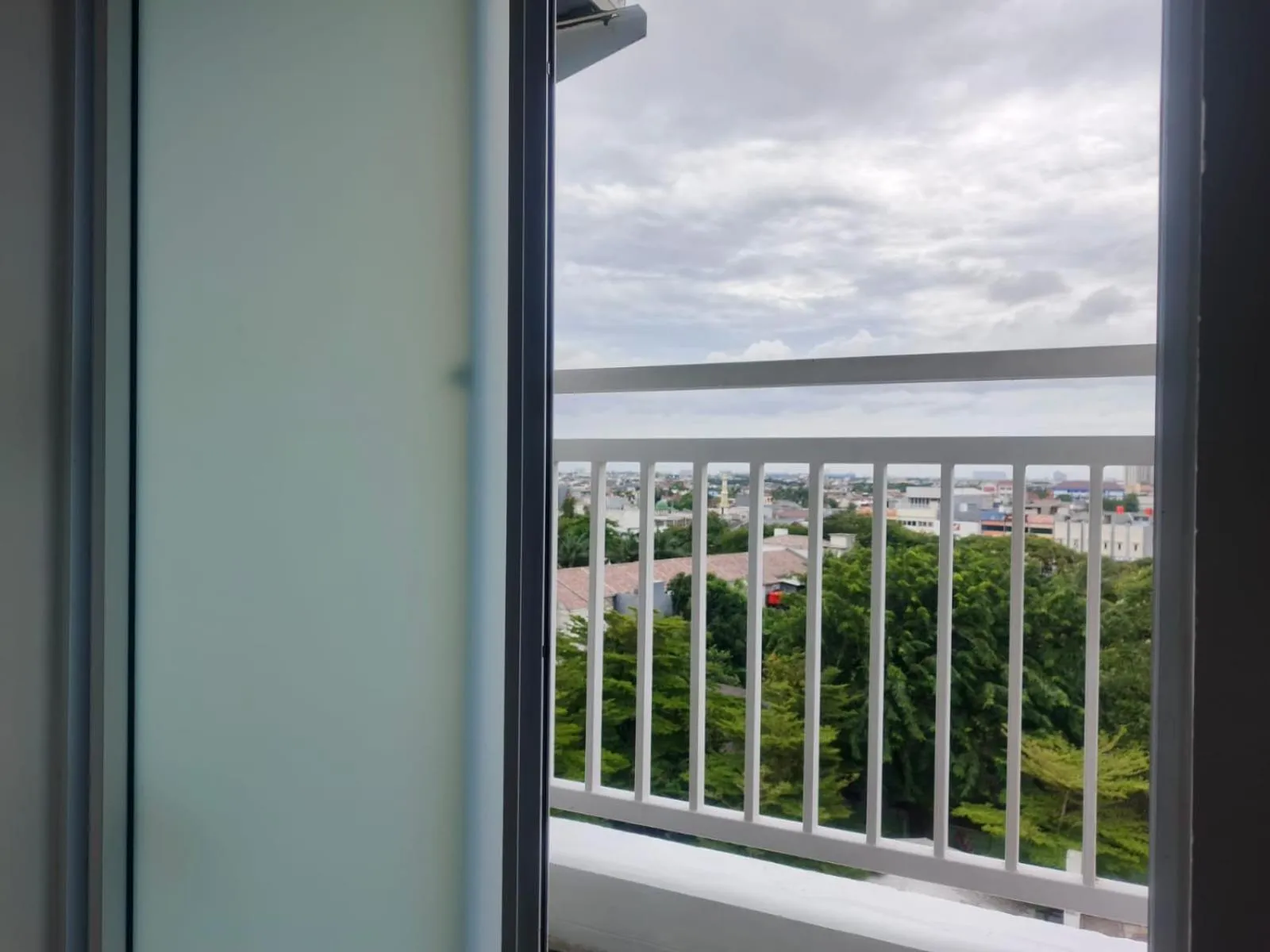 Balcony/Terrace in Loft Privato, Jakarta