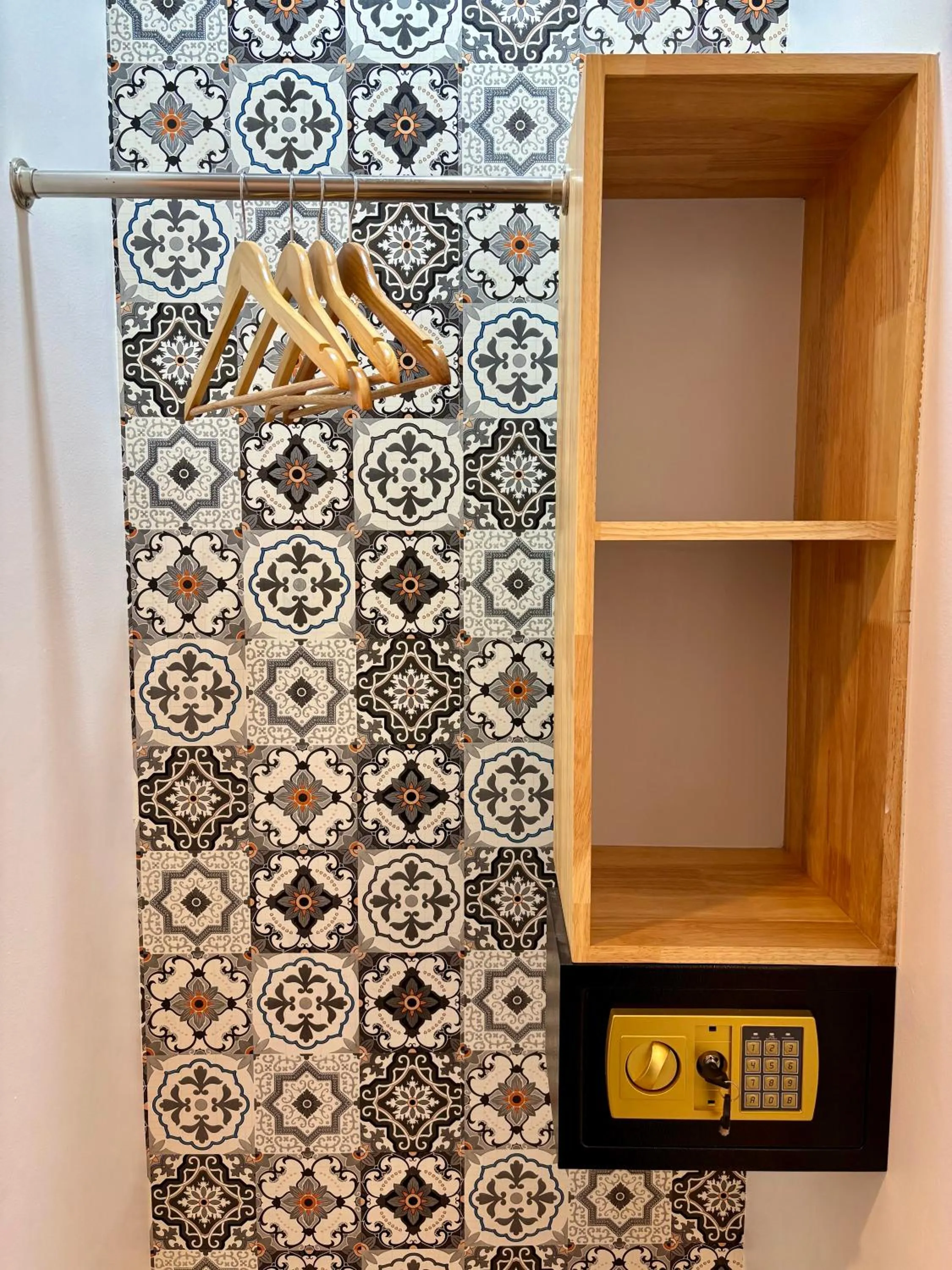 safe in Charm Hostel at Pratumnak