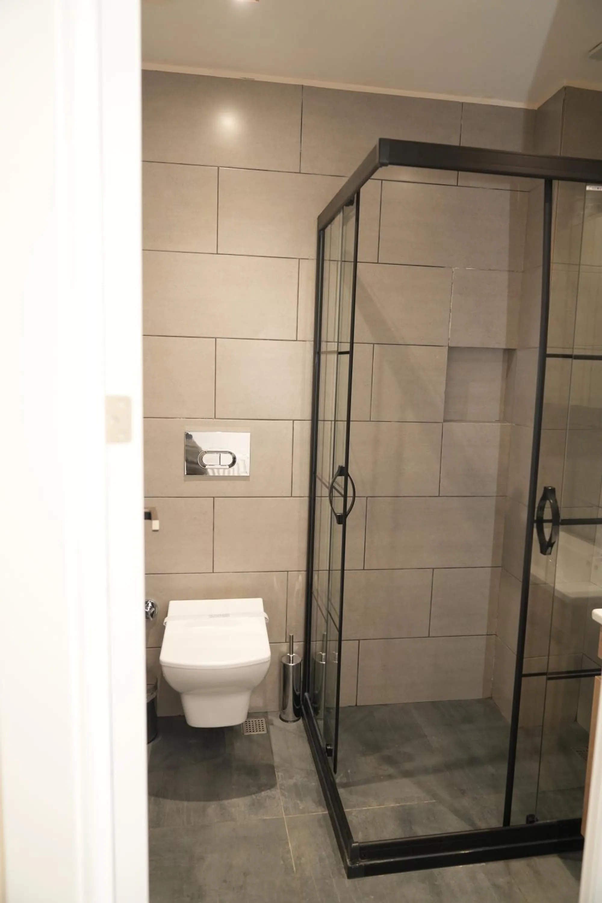 Shower in The Bail Hotel