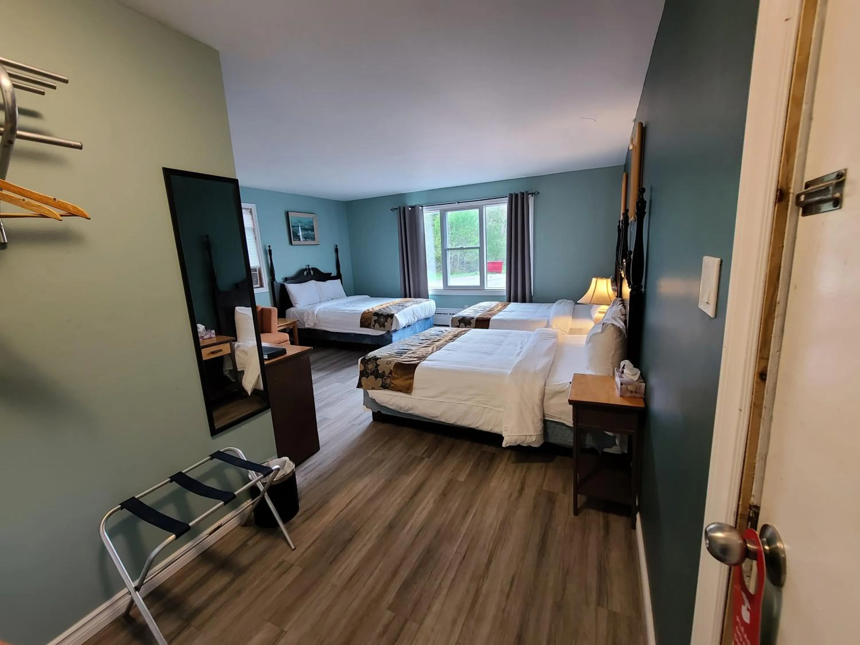 Bed in Highland Motel