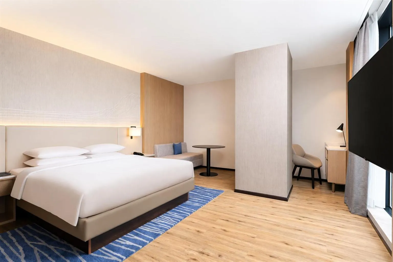 Bedroom, Bed in Courtyard by Marriott Ranchi