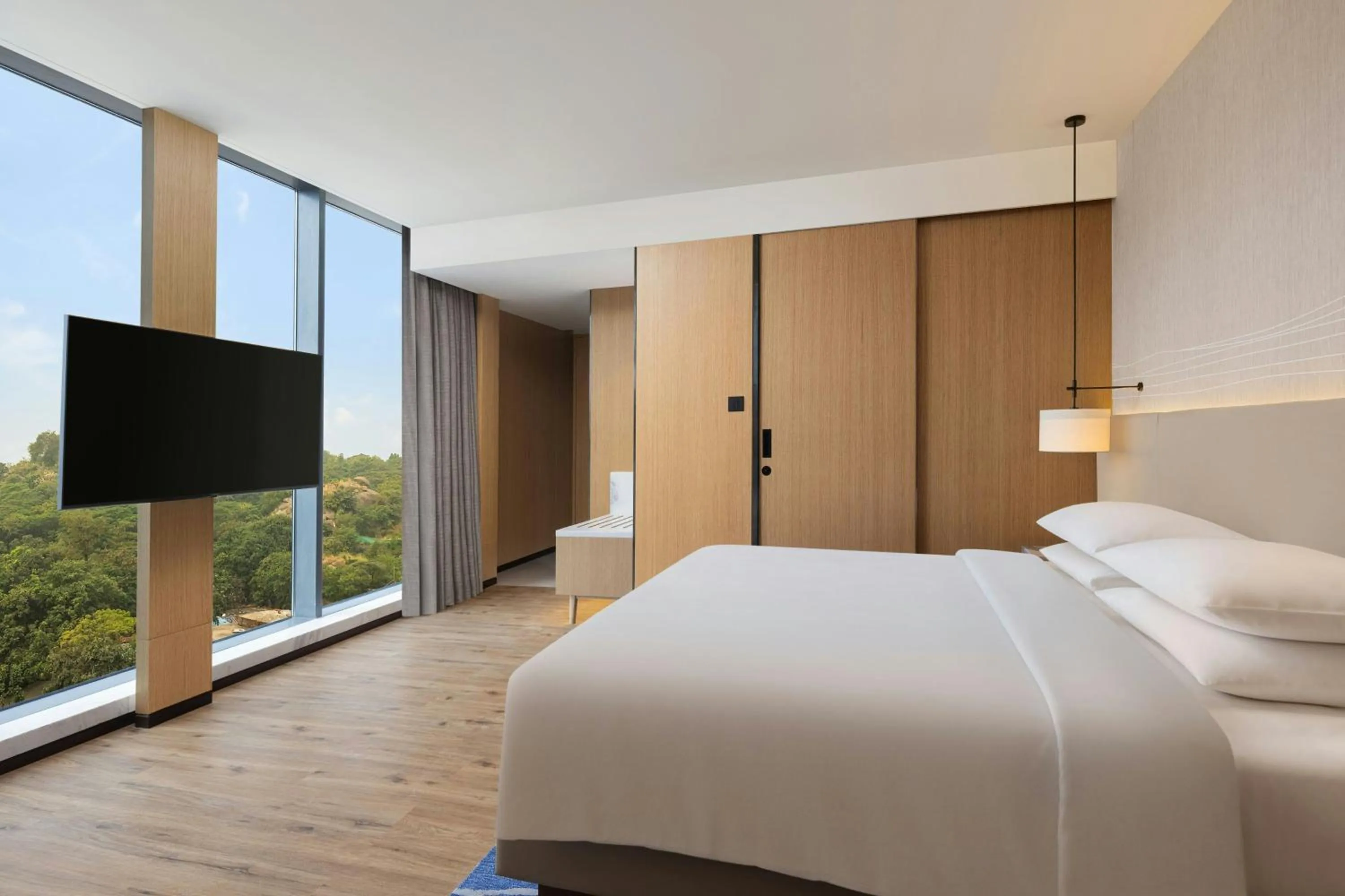 Bathroom, Bed in Courtyard by Marriott Ranchi