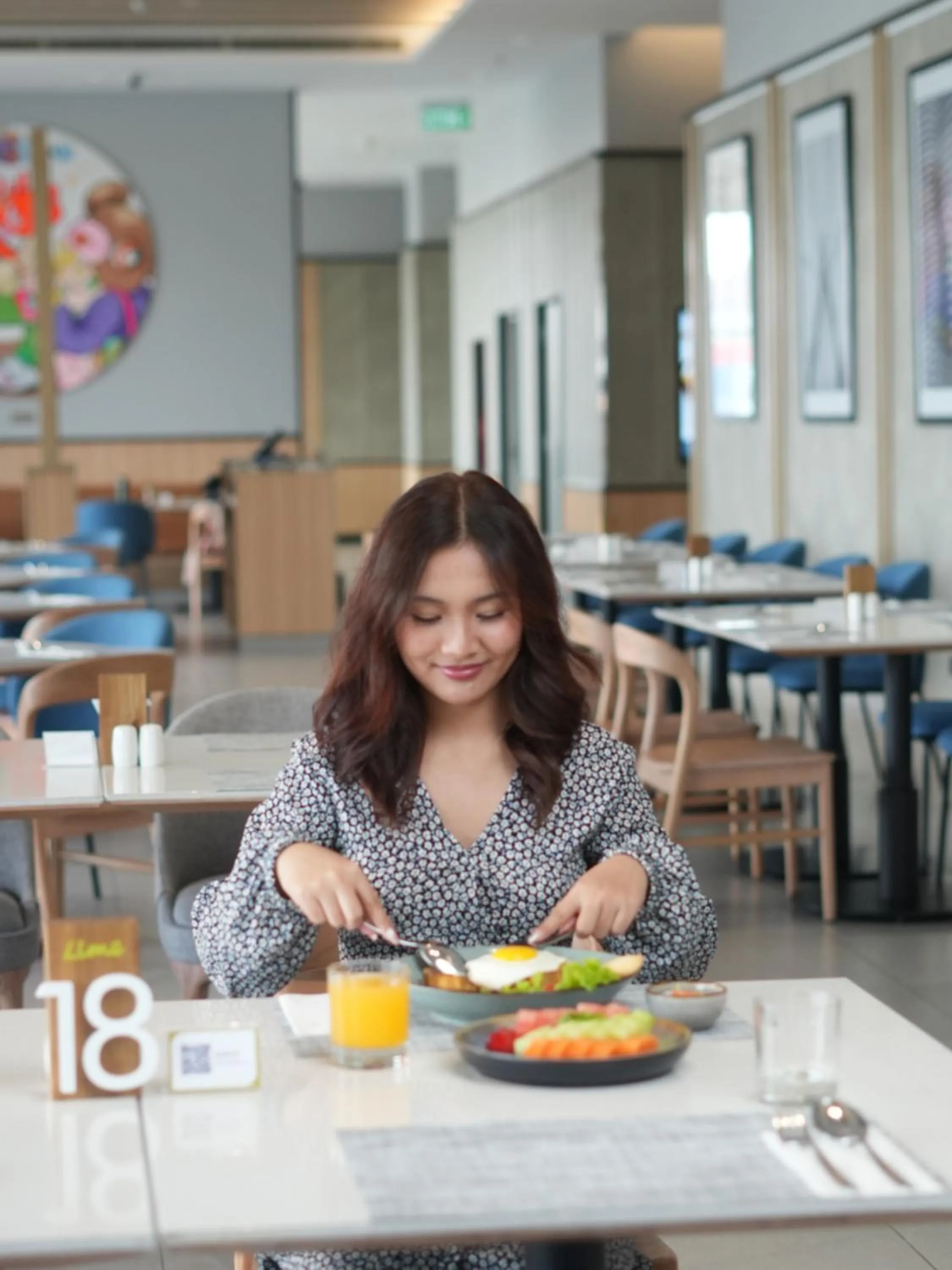Restaurant/places to eat in Fairfield by Marriott Bekasi
