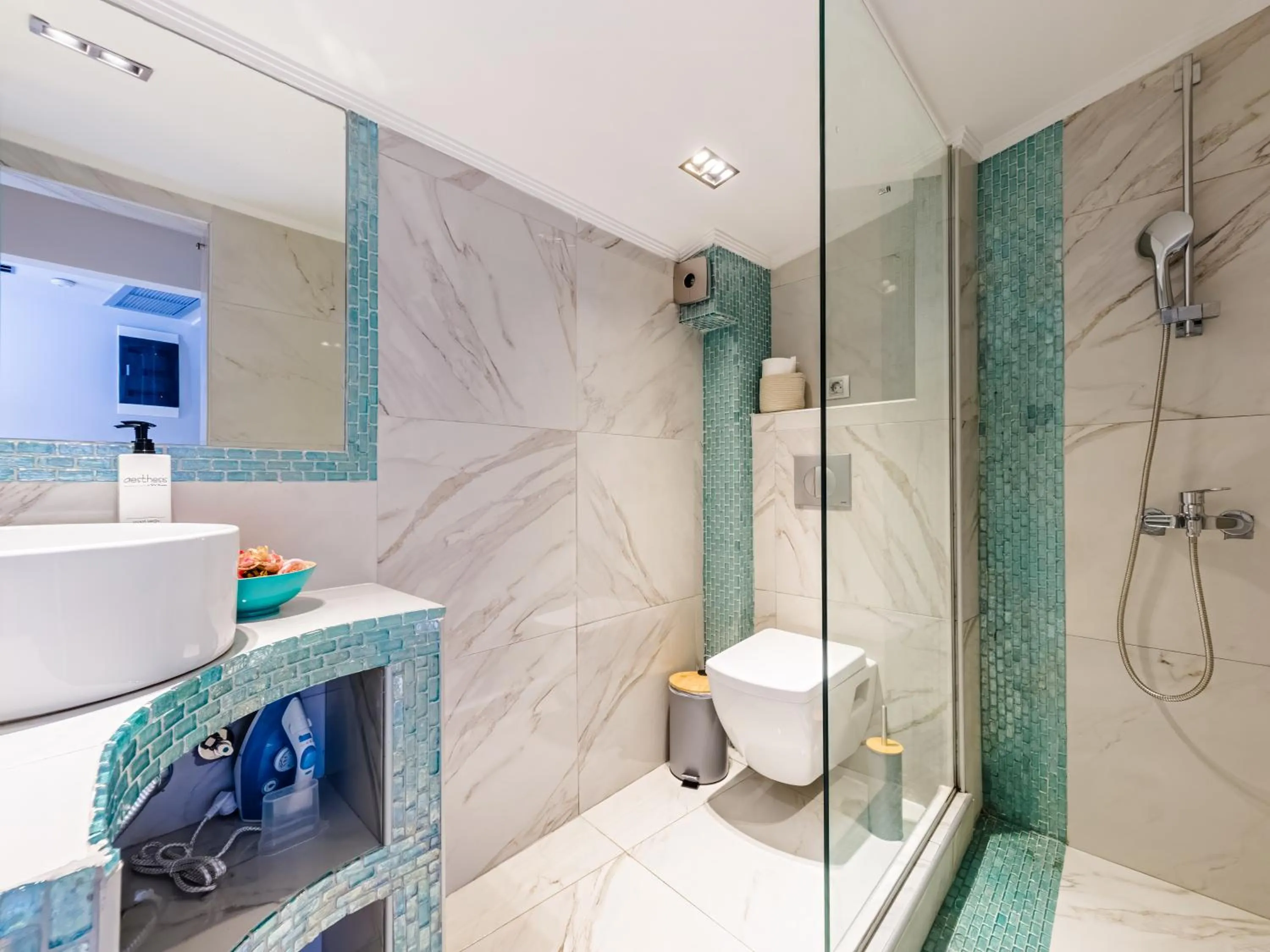 Shower in Alpha Luxury Suites