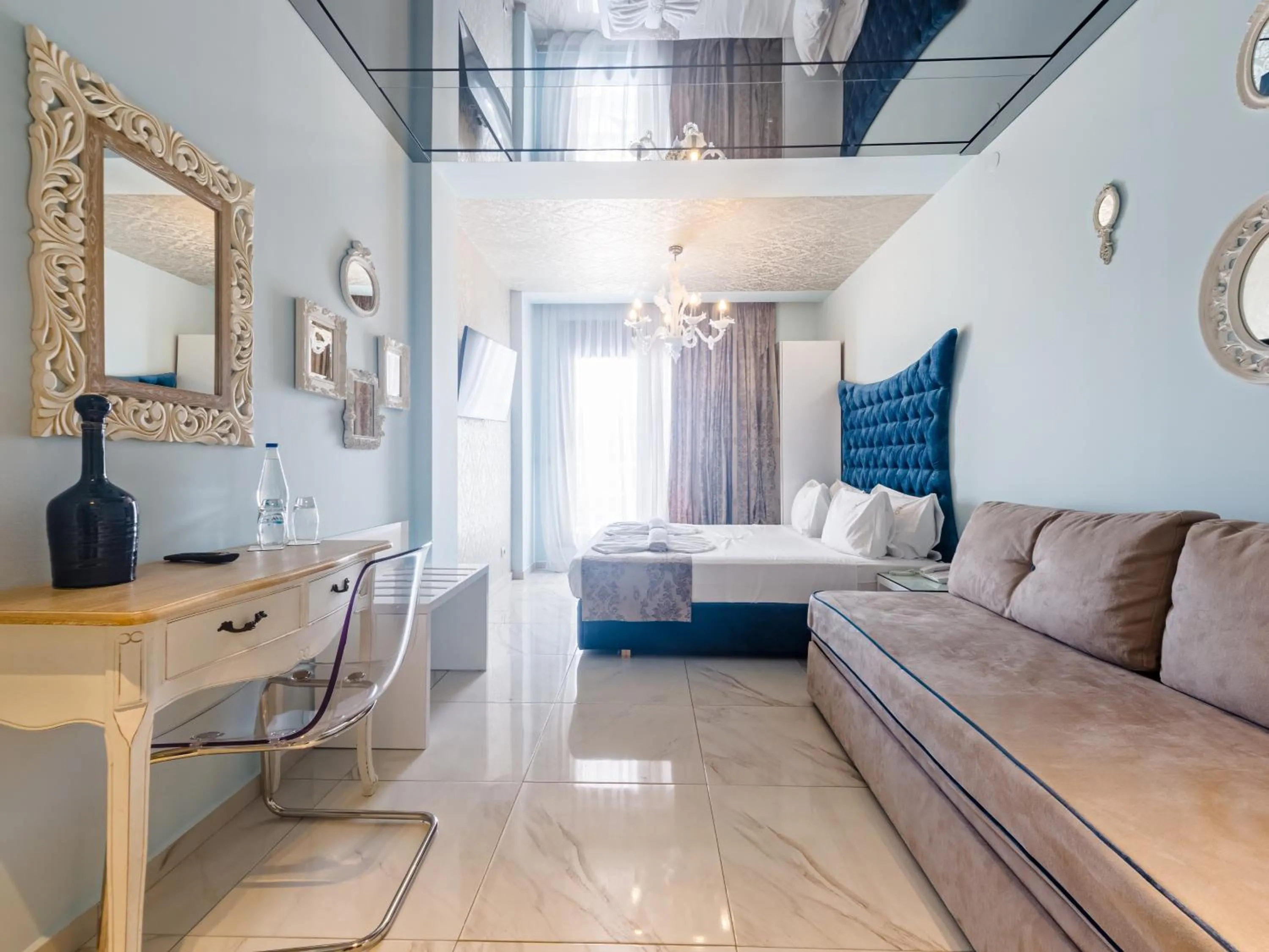 Photo of the whole room in Alpha Luxury Suites