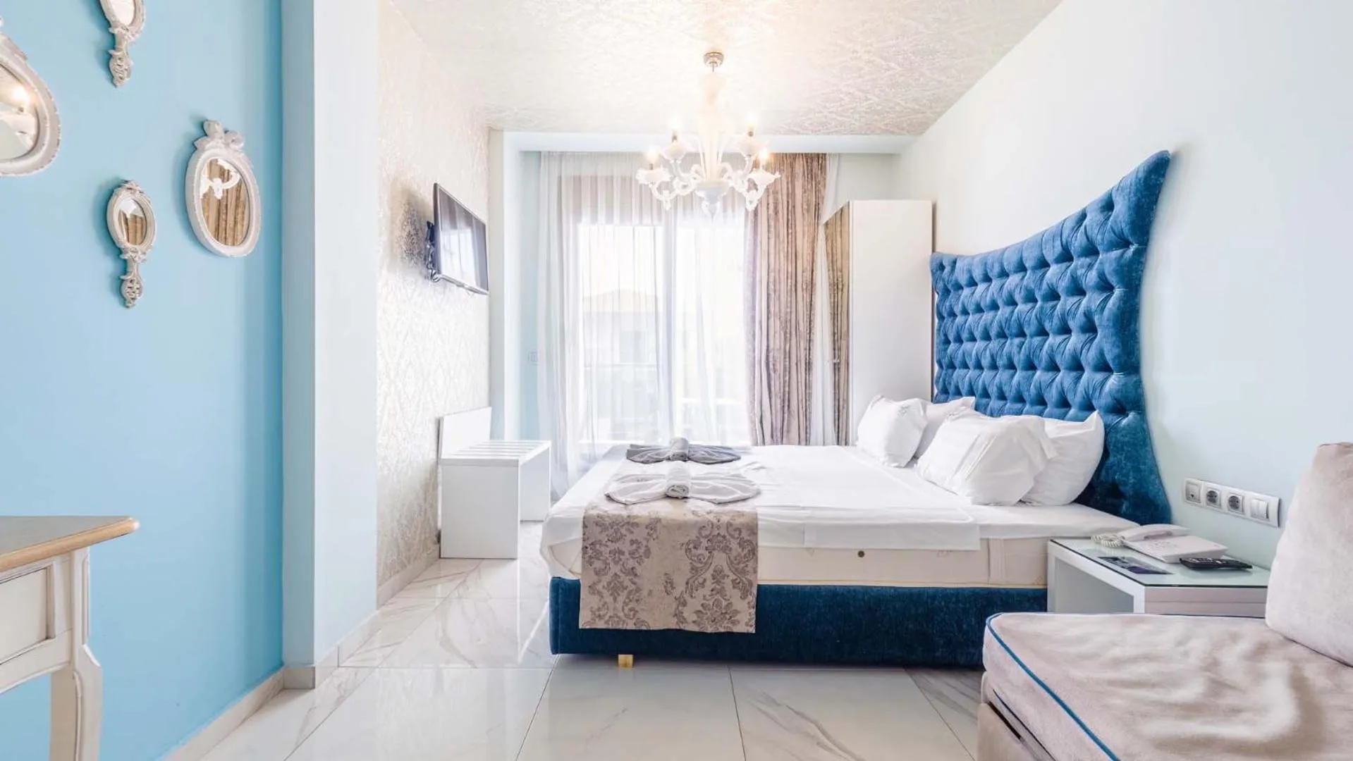 Bedroom, Bed in Alpha Luxury Suites