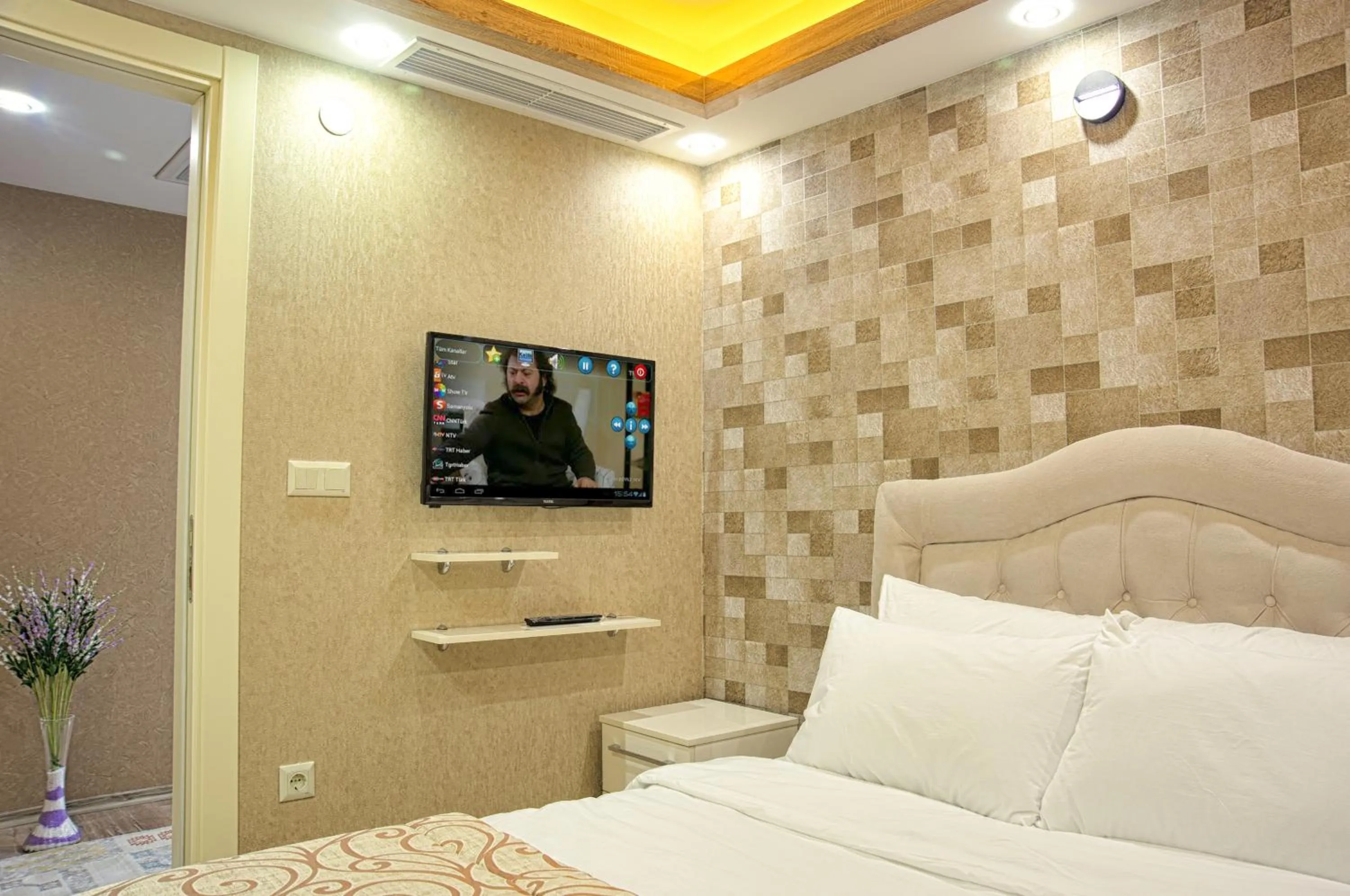 Bedroom, Bed in Best Fulya Suites