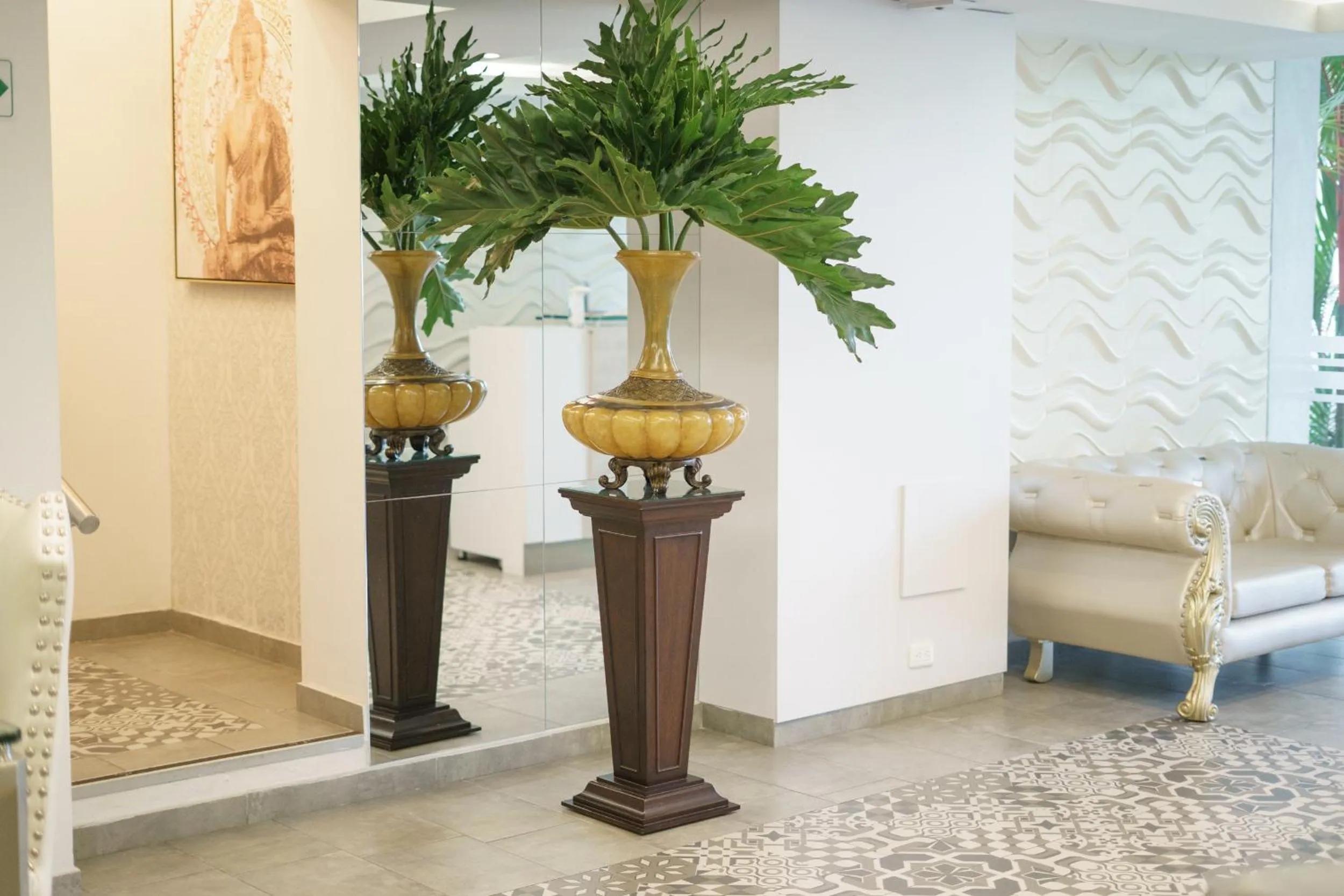 Living room in Recovery house by Zenya Host