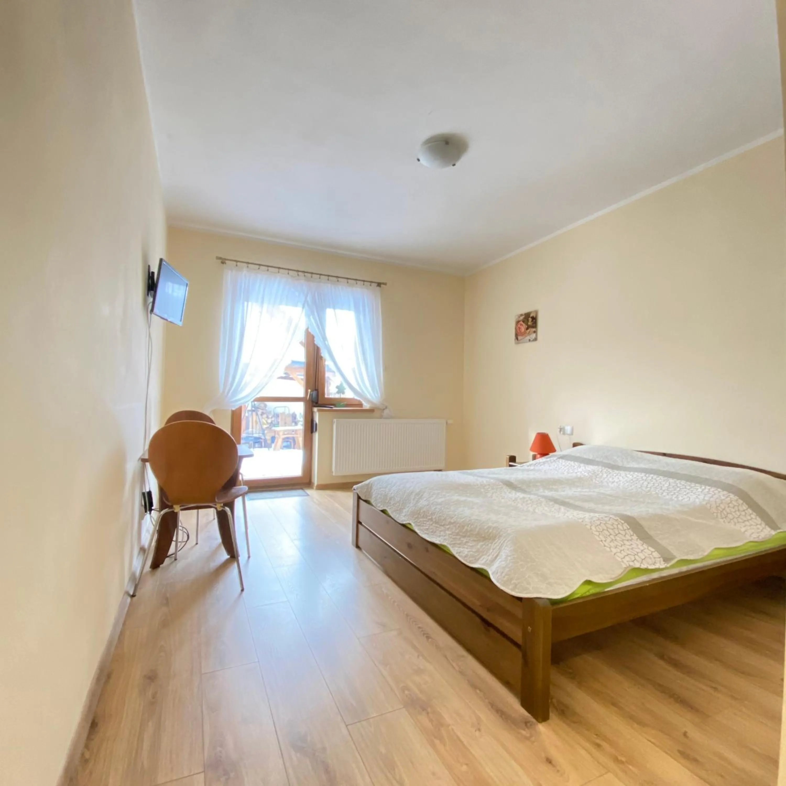Bed in Dom Nad Brennica Pokoje i Apartamenty
