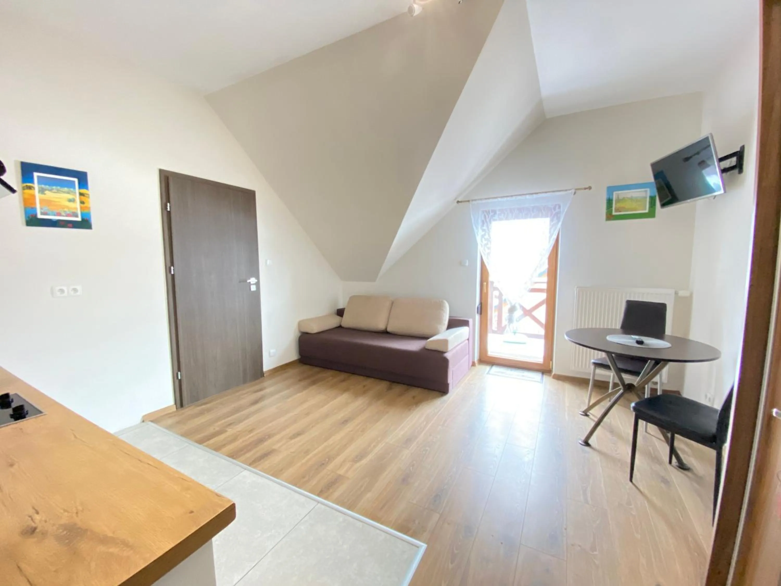 Communal lounge/ TV room in Dom Nad Brennica Pokoje i Apartamenty