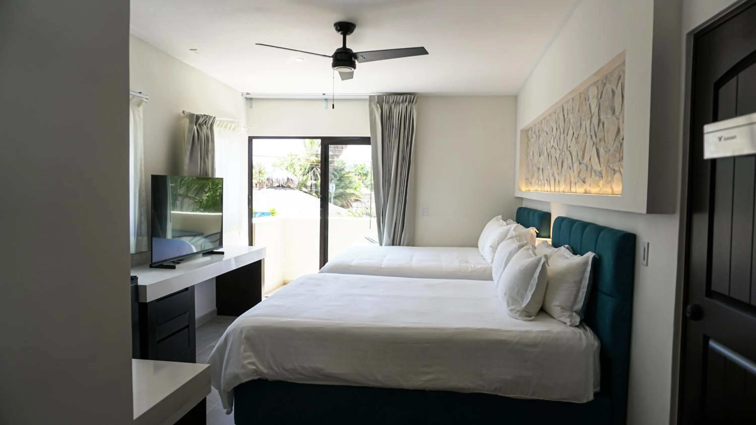 Bed in Hotel Loreto Palmar