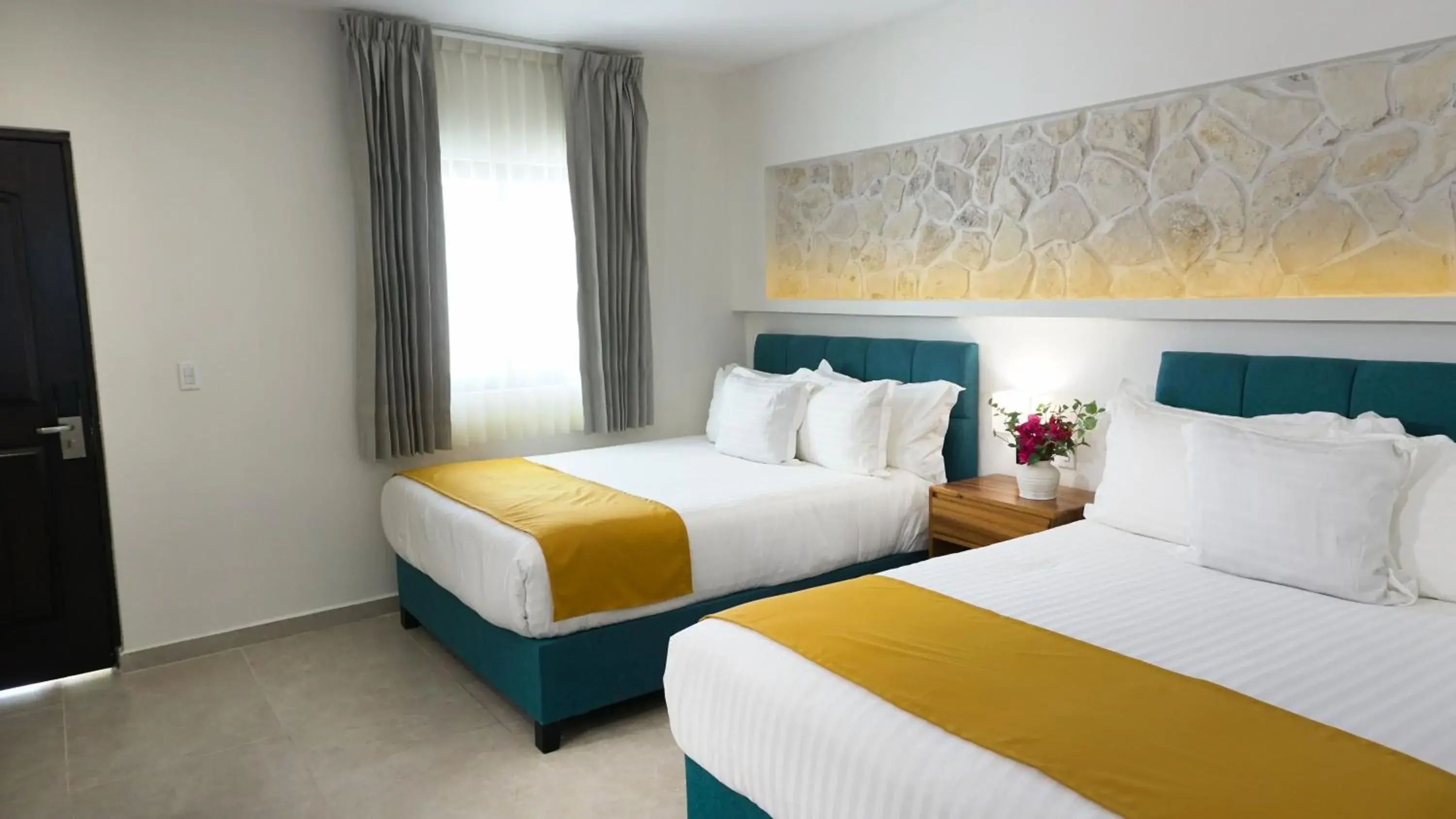 Twin Room with Pool View in Hotel Loreto Palmar Twin Room with Pool View in Hotel Loreto Palmar