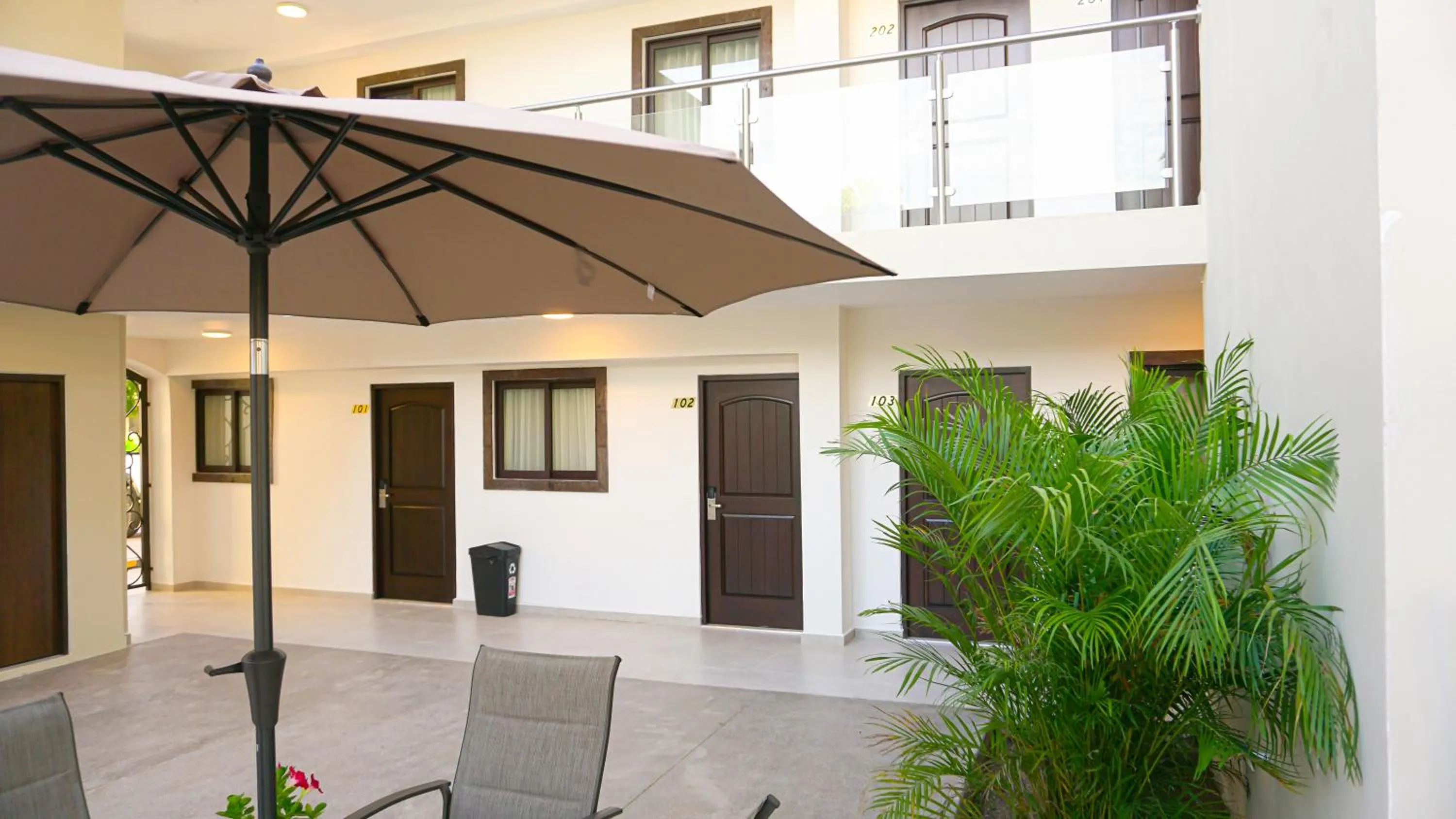 Patio in Hotel Loreto Palmar
