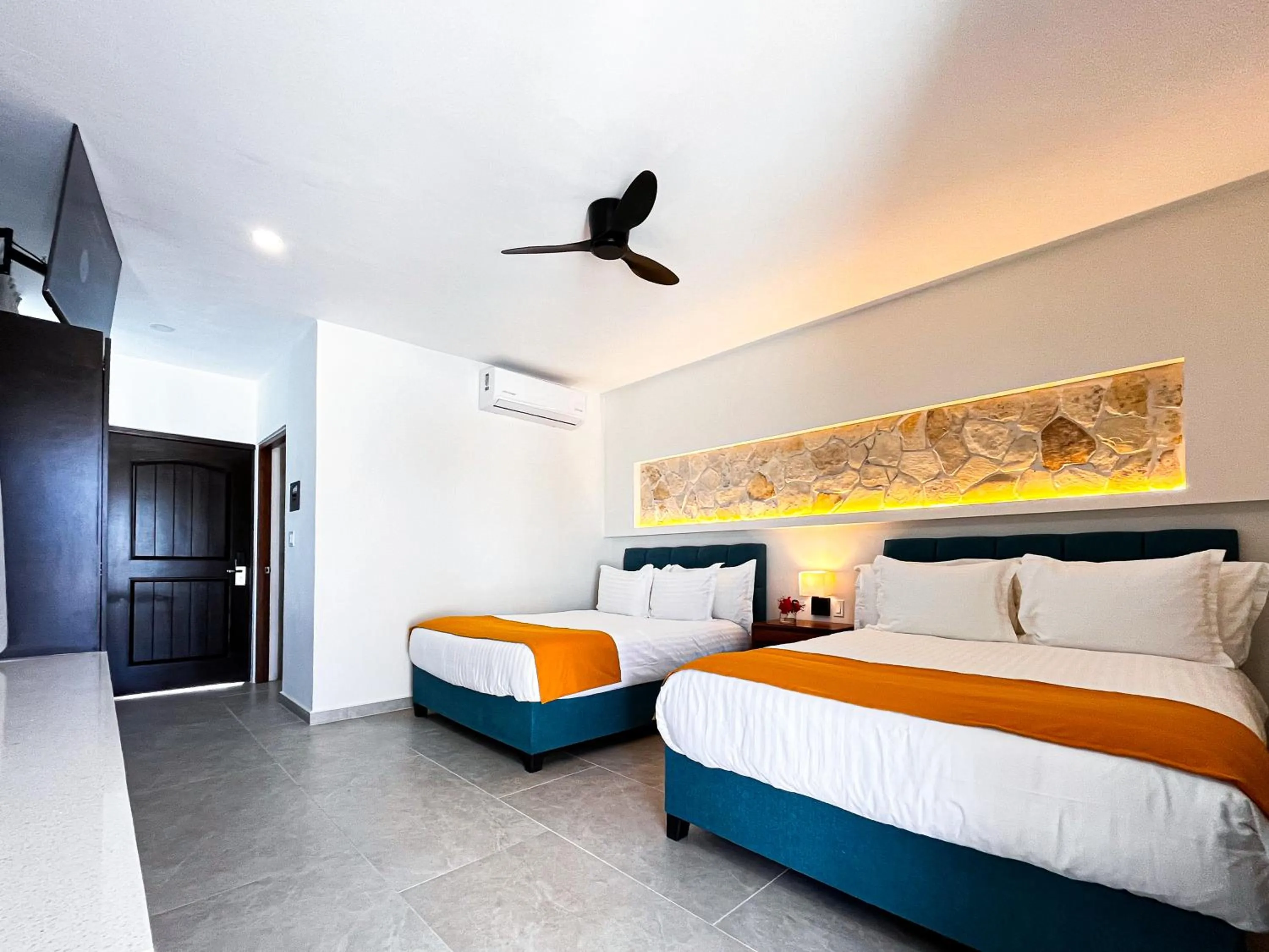 Bed in Hotel Loreto Palmar