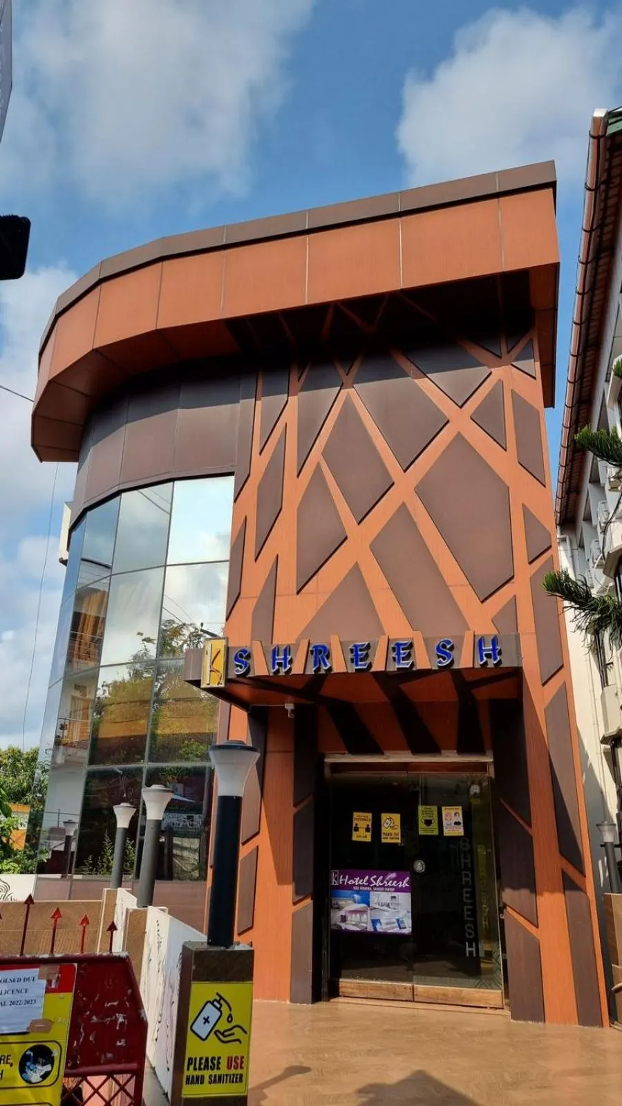 Property building in Hotel Shreesh