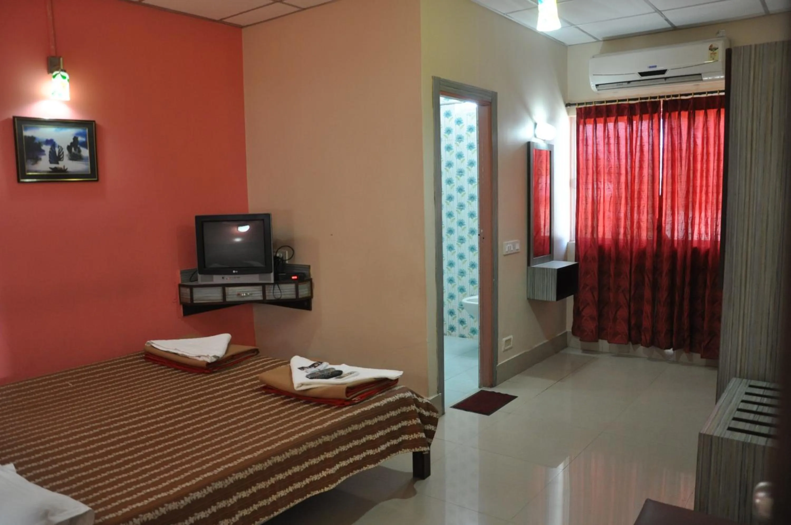 Photo of the whole room in Hotel Shreesh