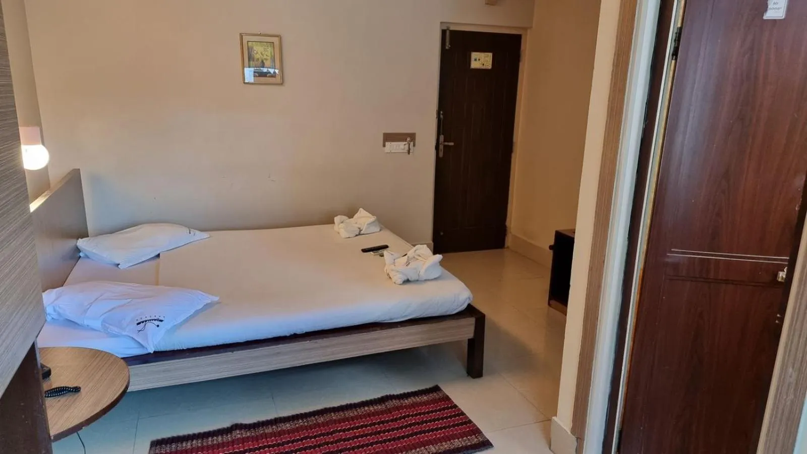 Photo of the whole room in Hotel Shreesh